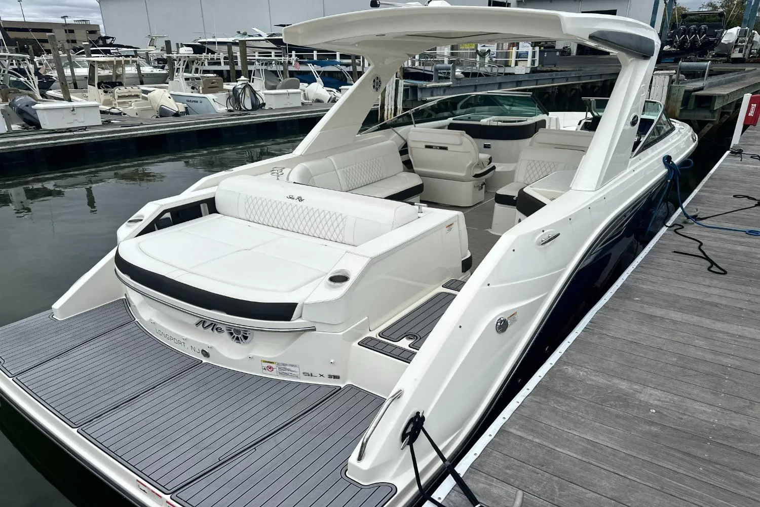 2019 Sea Ray 310 SLX Image Thumbnail #3