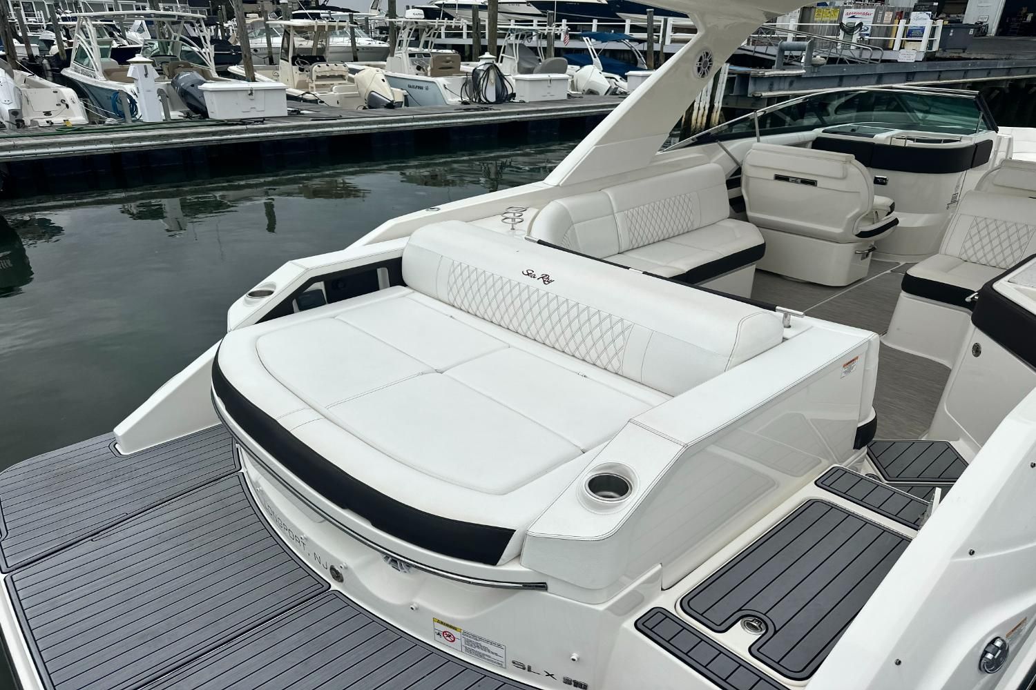 2019 Sea Ray 310 SLX Image Thumbnail #4