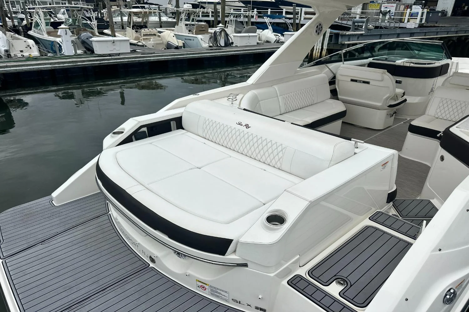 2019 Sea Ray 310 SLX Image Thumbnail #4