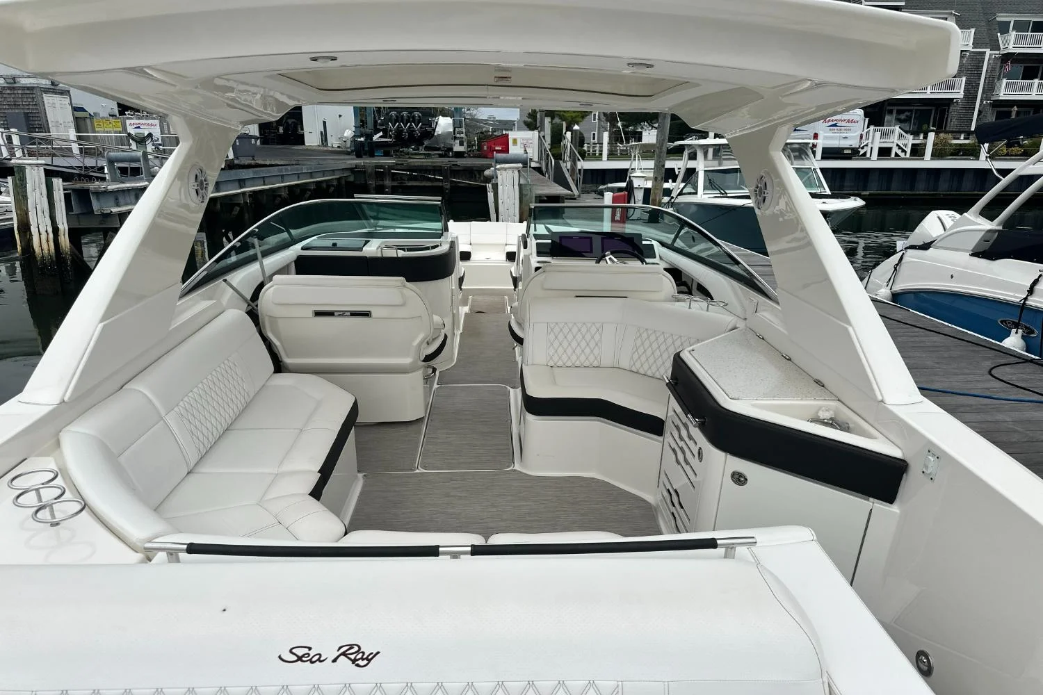 2019 Sea Ray 310 SLX Image Thumbnail #5