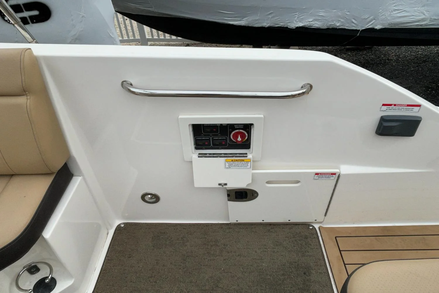 2019 Sea Ray SDX 250 Outboard Image Thumbnail #8