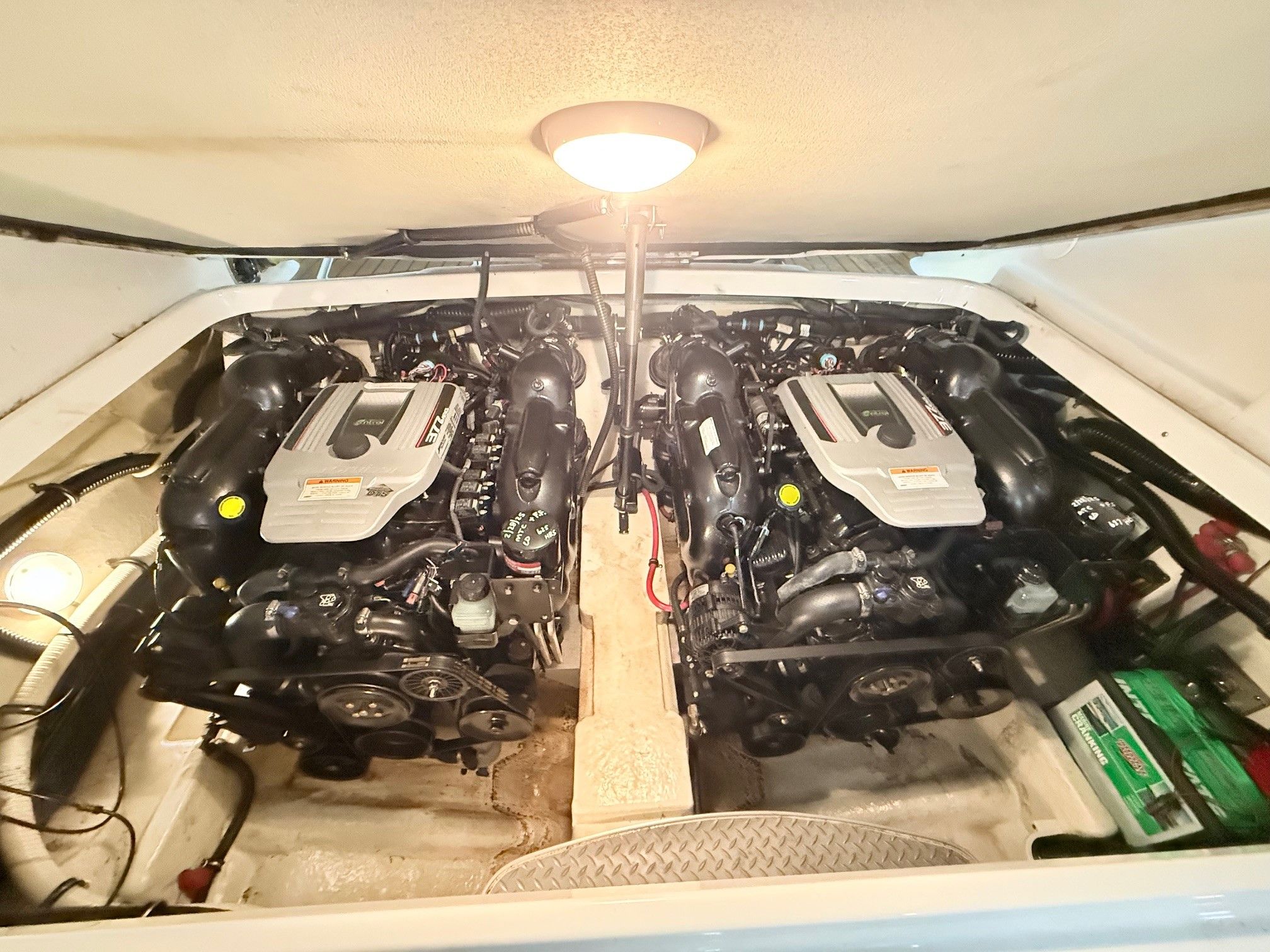 2012 Formula 310 SS Image Thumbnail #17