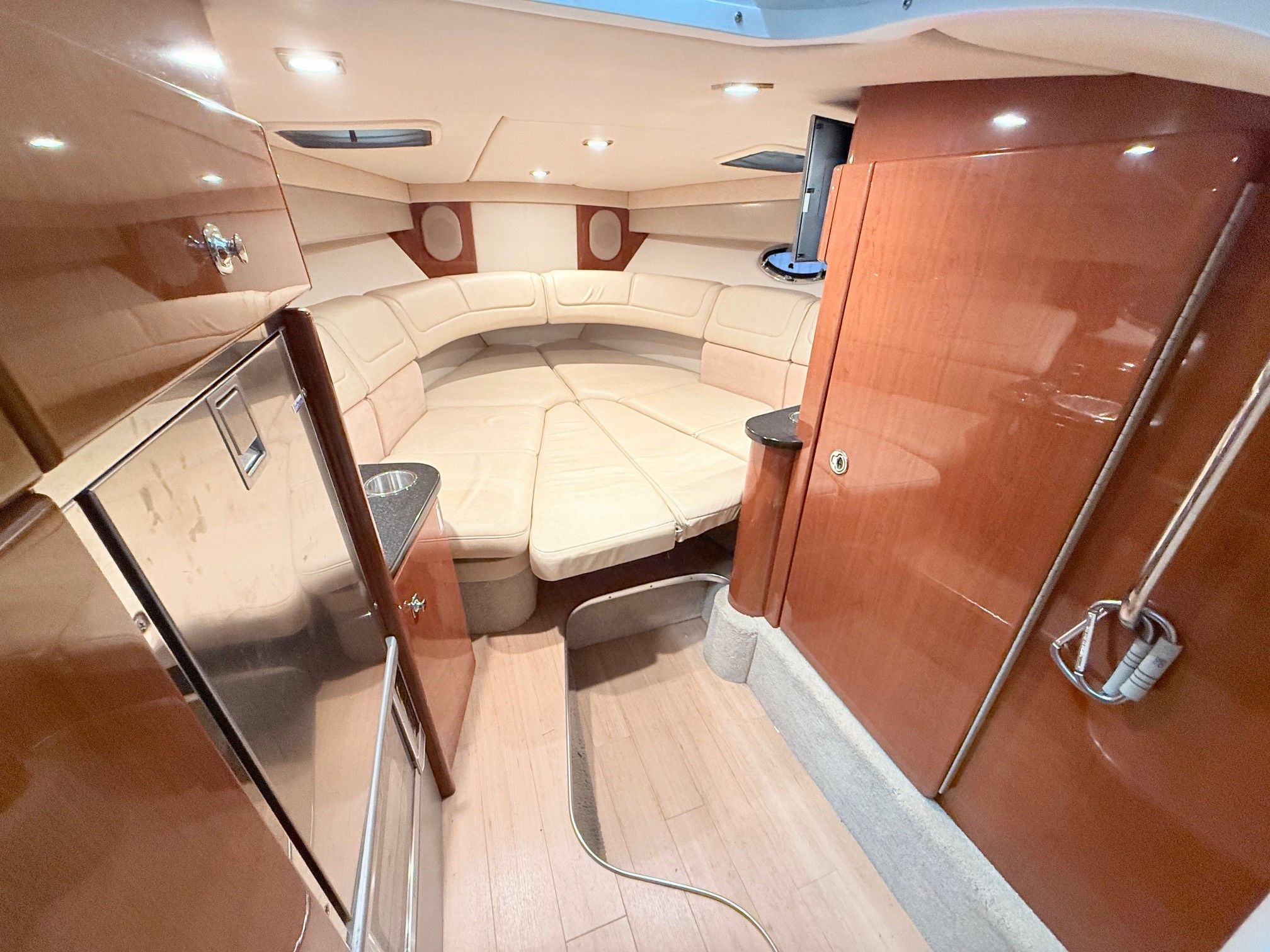 2012 Formula 310 SS Image Thumbnail #14