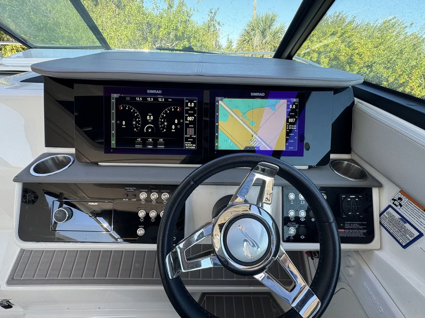 2024 Sea Ray 320 SUNDANCER OUTBOARD Image Thumbnail #18