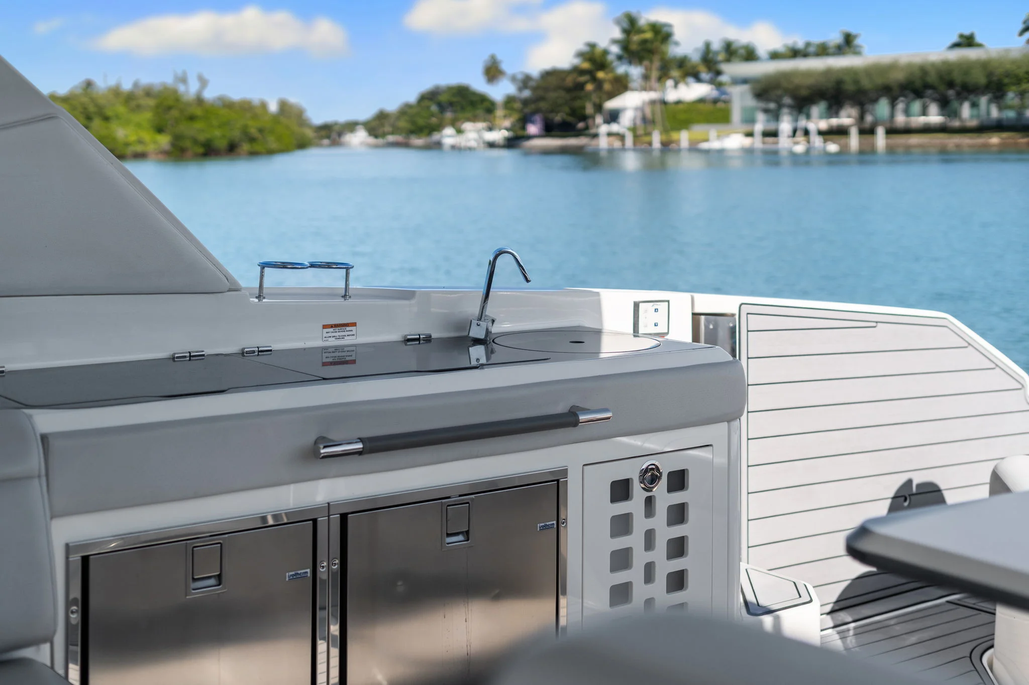 2020 Sea Ray 400 SLX OUTBOARD Image Thumbnail #40