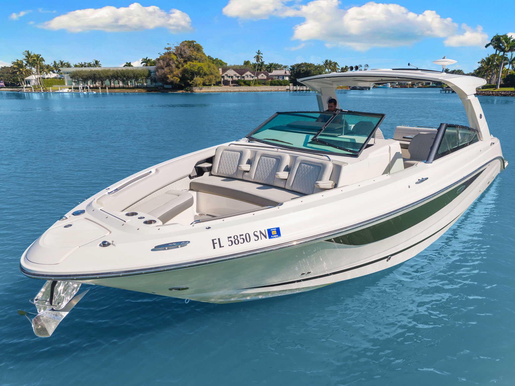 2020 Sea Ray 400 SLX OUTBOARD Image Thumbnail #8