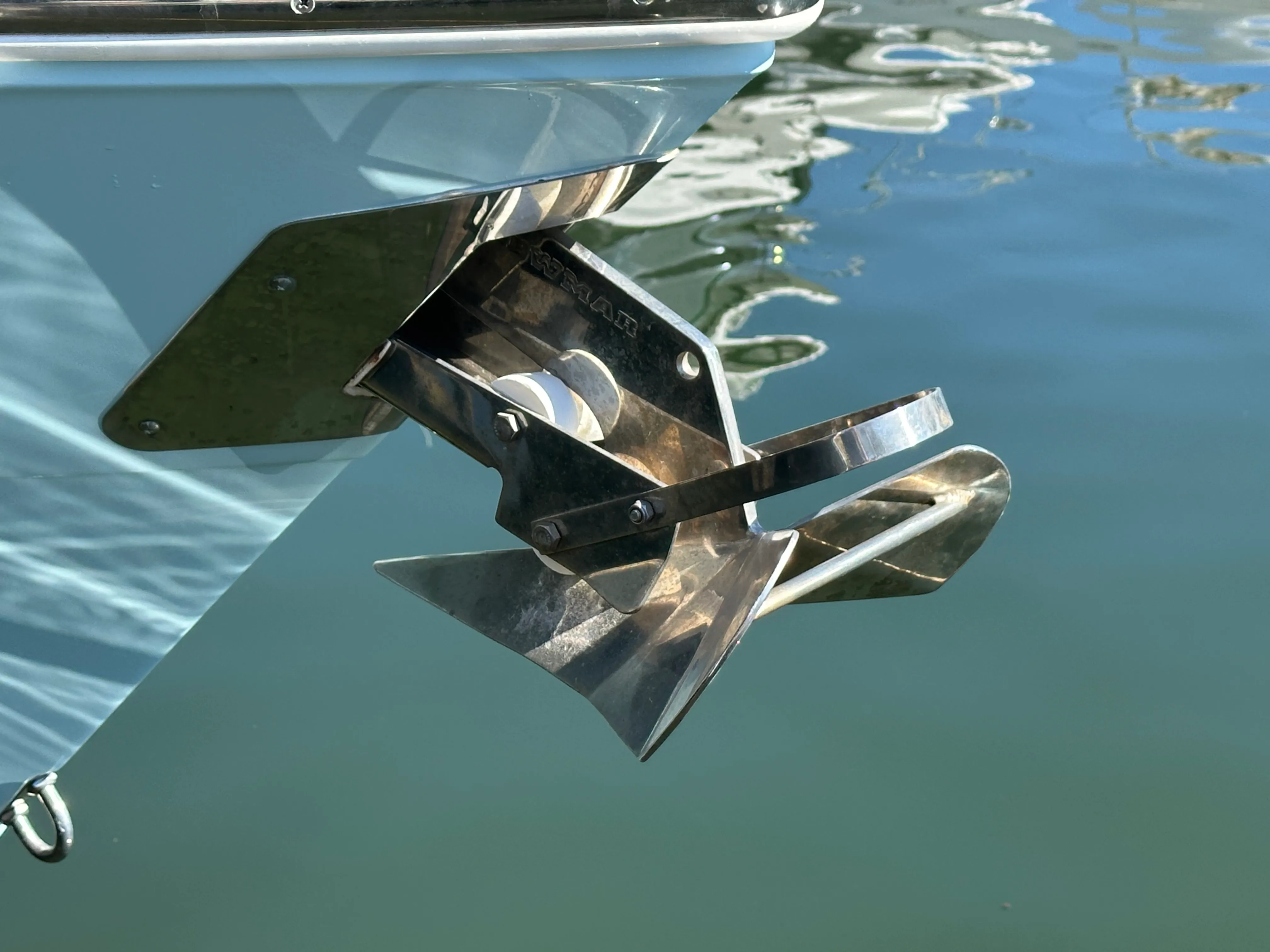 2018 Cobia 261 CENTER CONSOLE Image Thumbnail #17