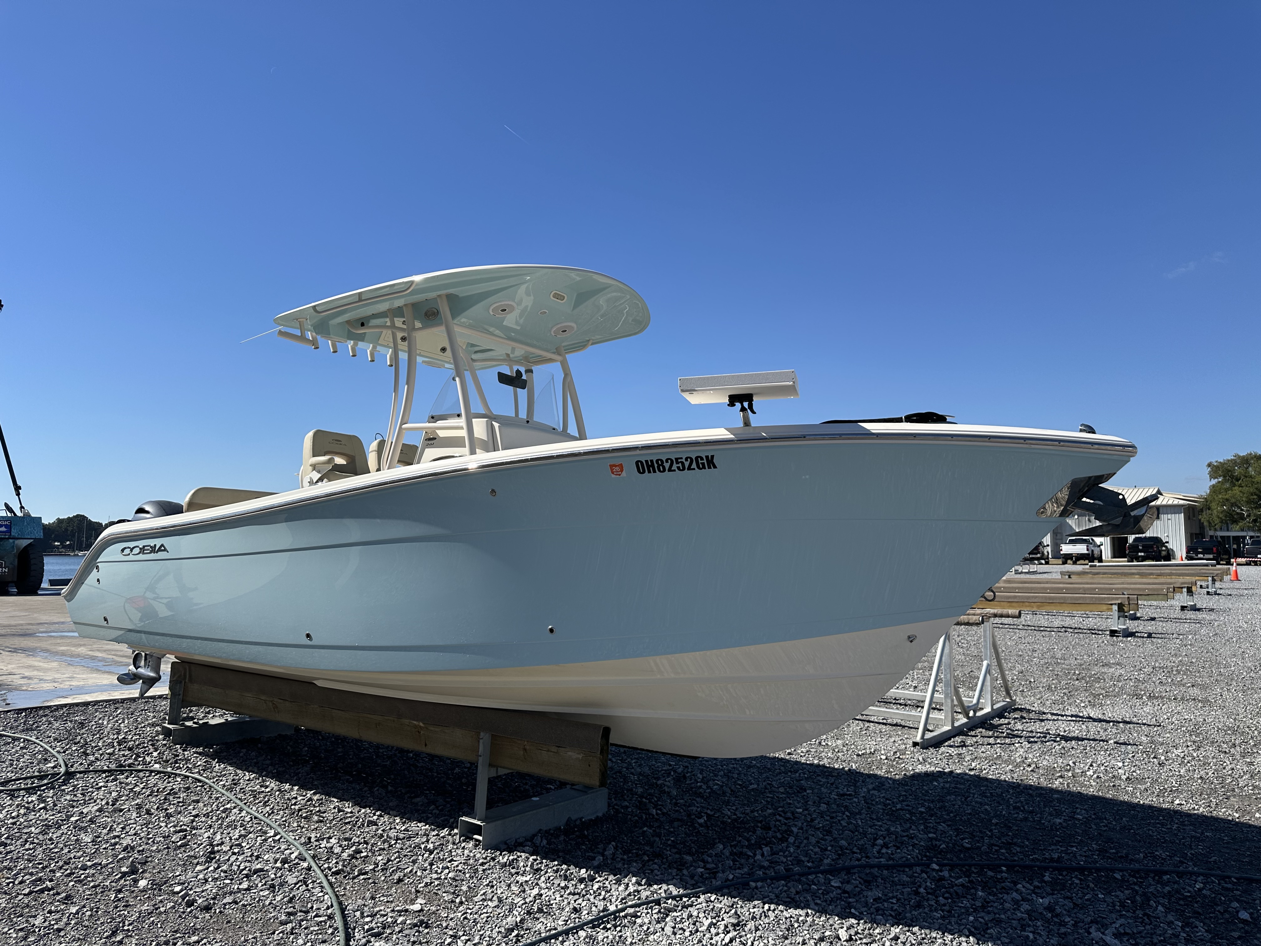 2018 Cobia 261 CENTER CONSOLE Image Thumbnail #61