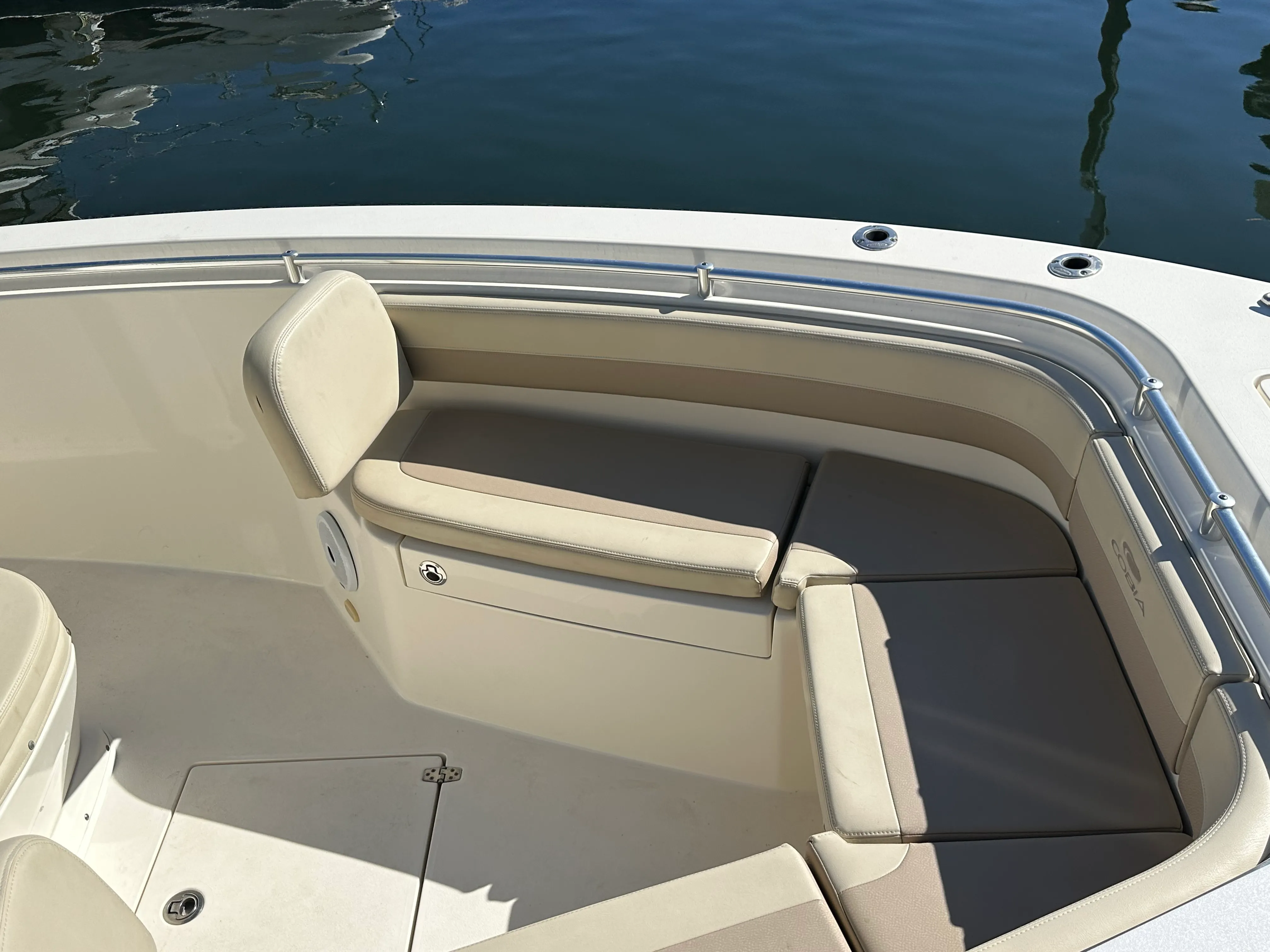 2018 Cobia 261 CENTER CONSOLE Image Thumbnail #21