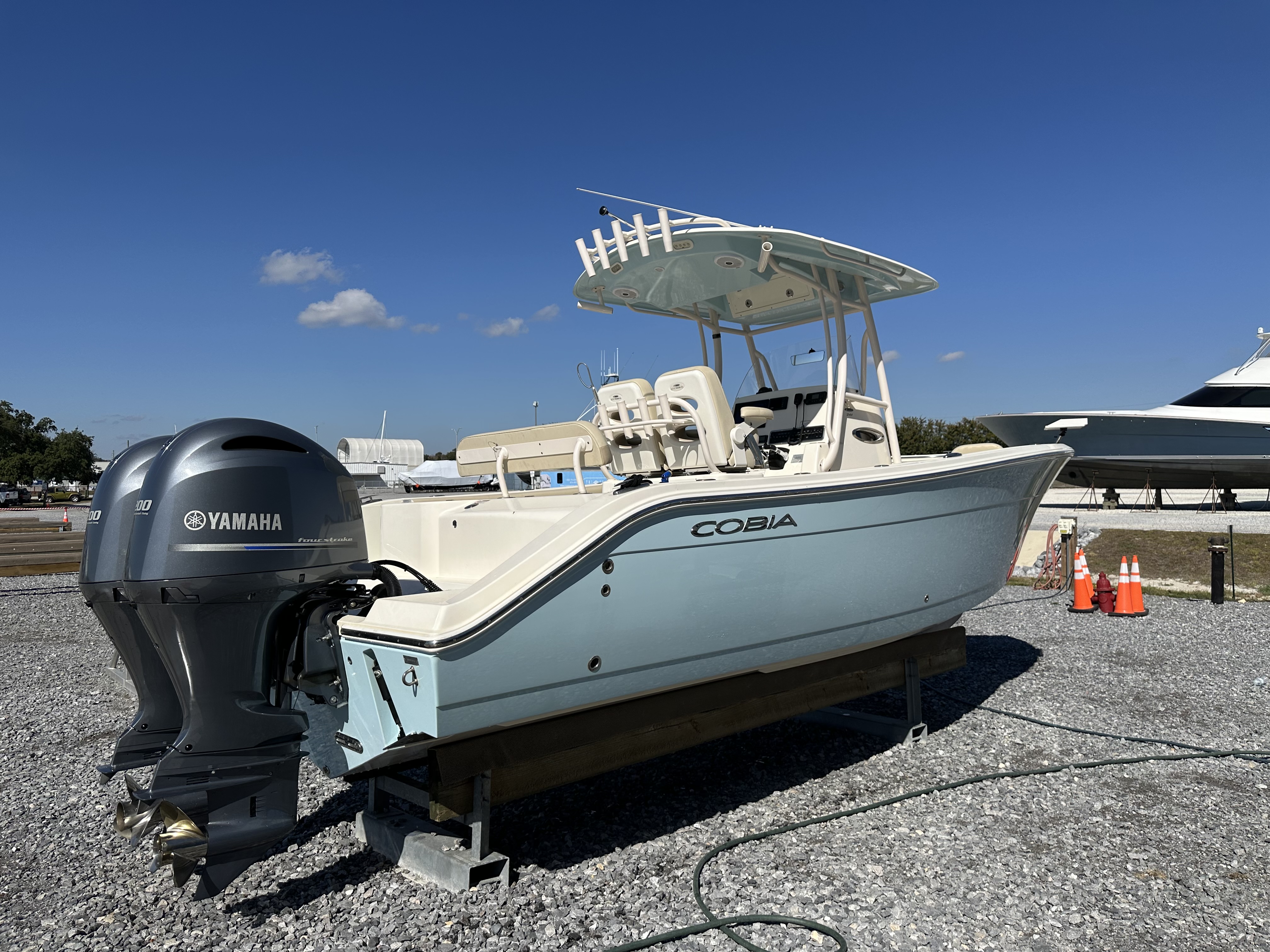 2018 Cobia 261 CENTER CONSOLE Image Thumbnail #60