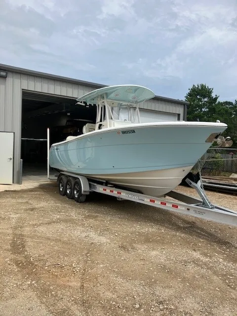 2018 Cobia 261 CENTER CONSOLE Image Thumbnail #65