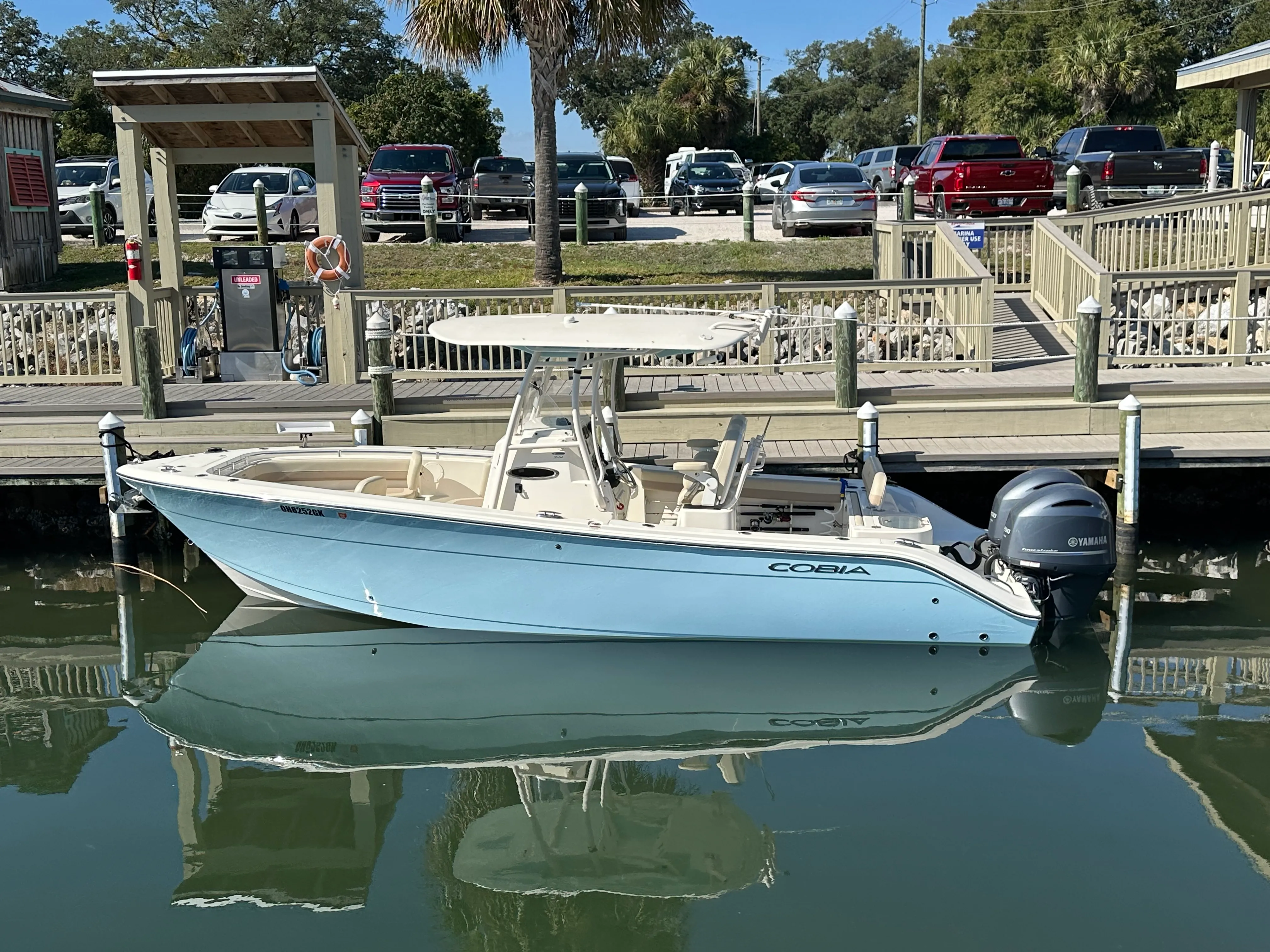 2018 Cobia 261 CENTER CONSOLE Image Thumbnail #8