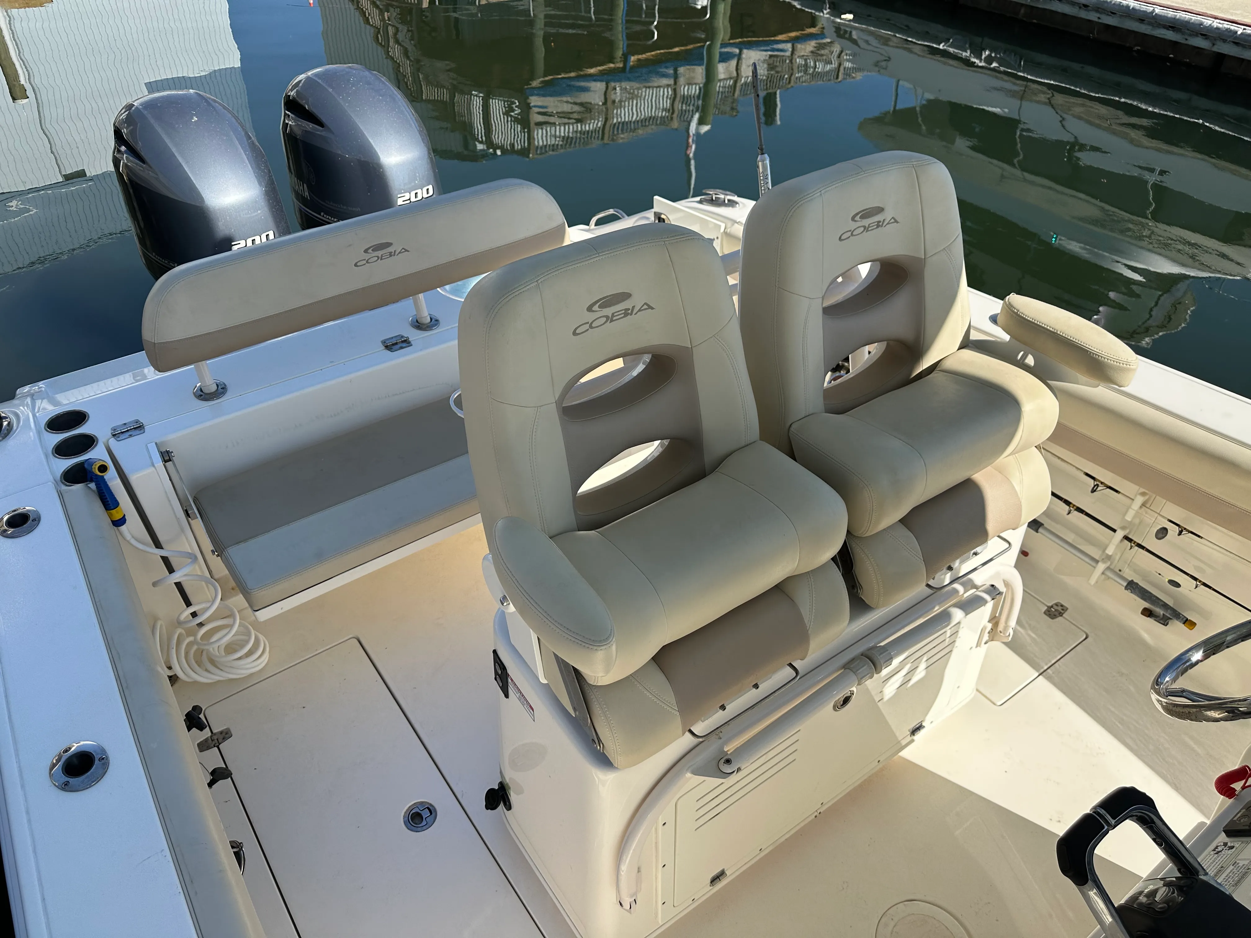 2018 Cobia 261 CENTER CONSOLE Image Thumbnail #51