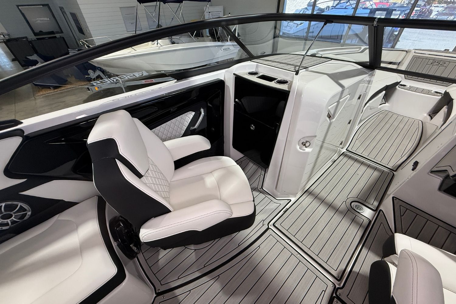 2026 Yamaha 252SE Image Thumbnail #21