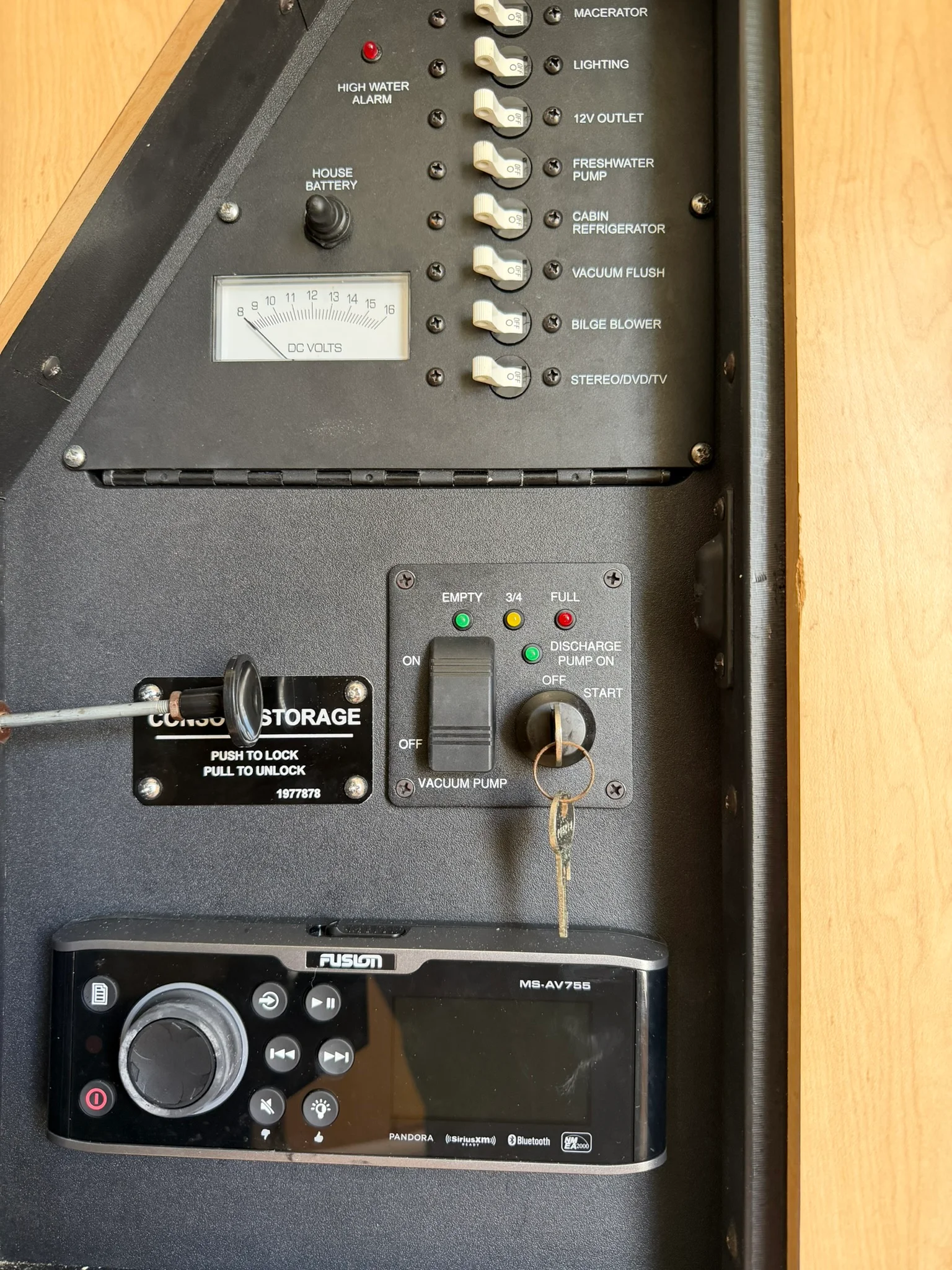 2016 Boston Whaler 370 OUTRAGE Image Thumbnail #29