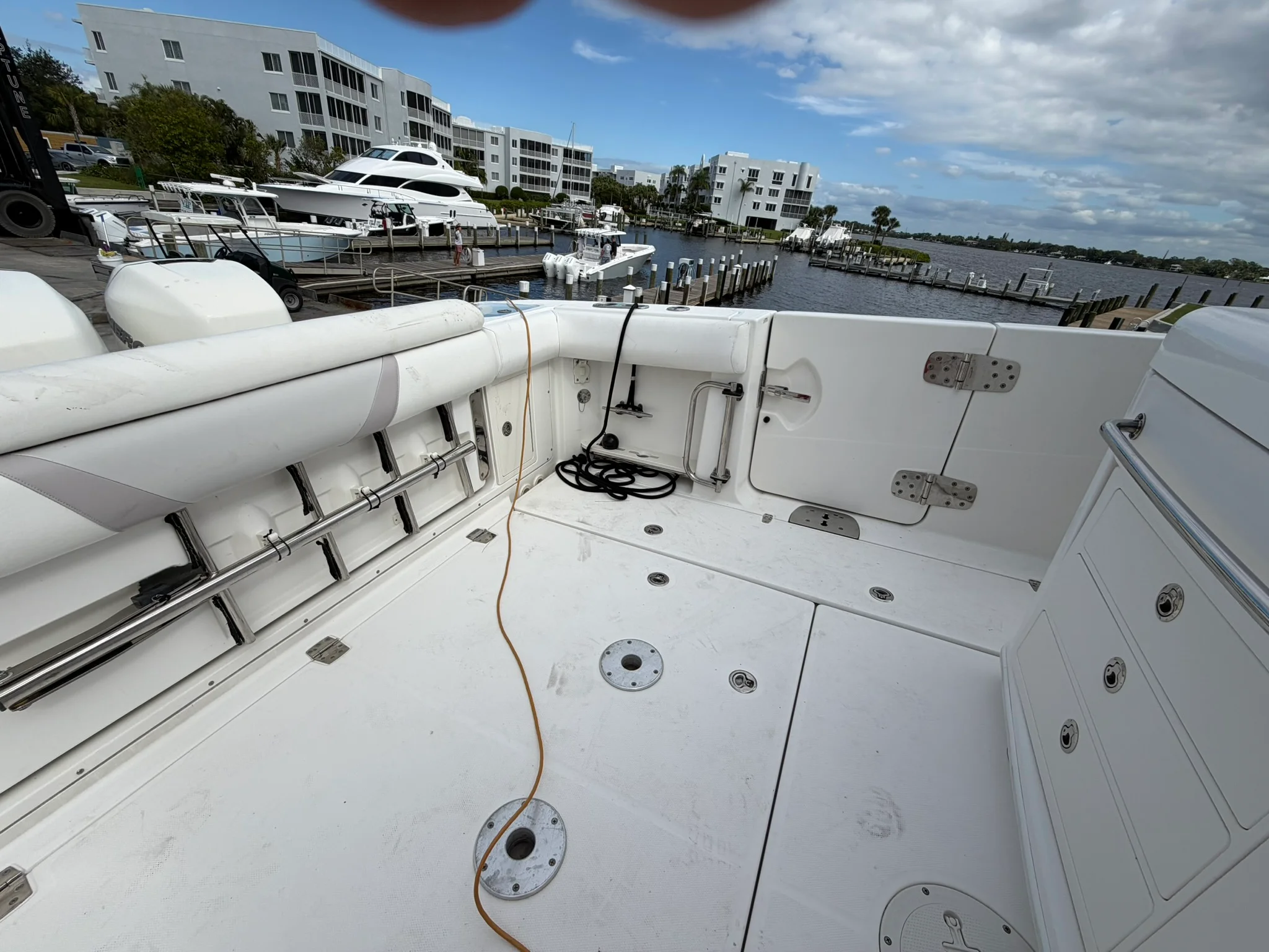 2016 Boston Whaler 370 OUTRAGE Image Thumbnail #17