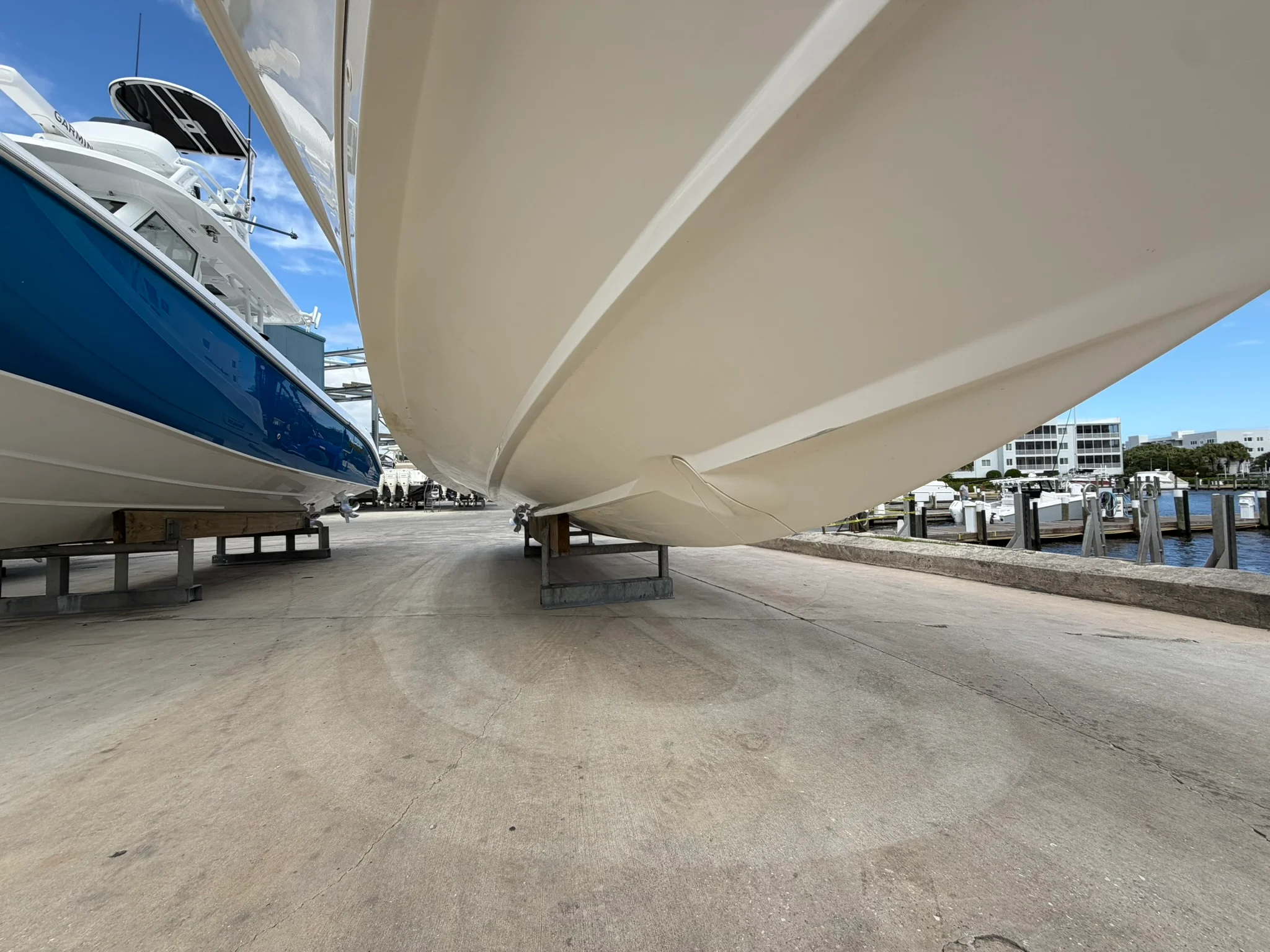 2016 Boston Whaler 370 OUTRAGE Image Thumbnail #12