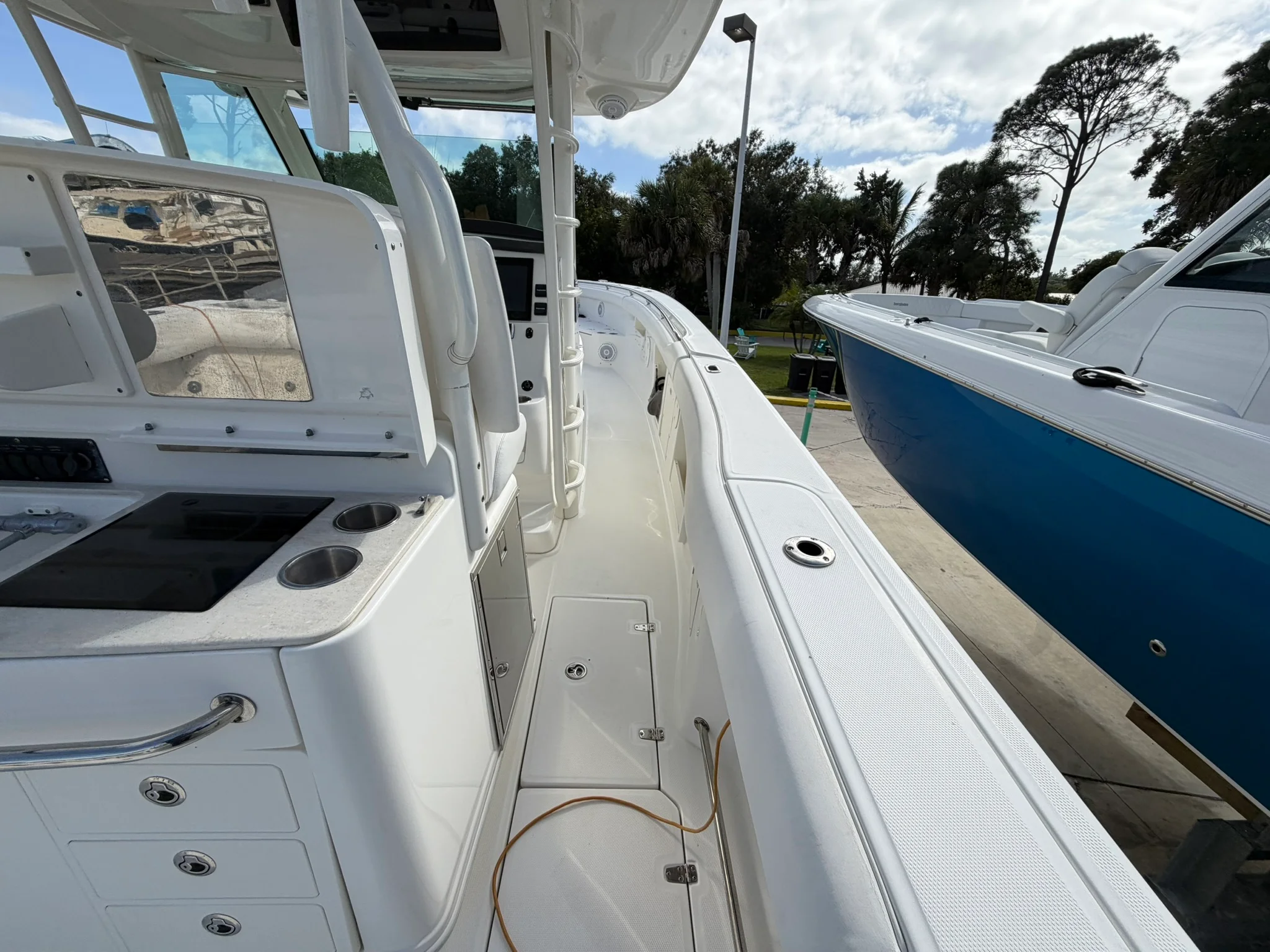 2016 Boston Whaler 370 OUTRAGE Image Thumbnail #40