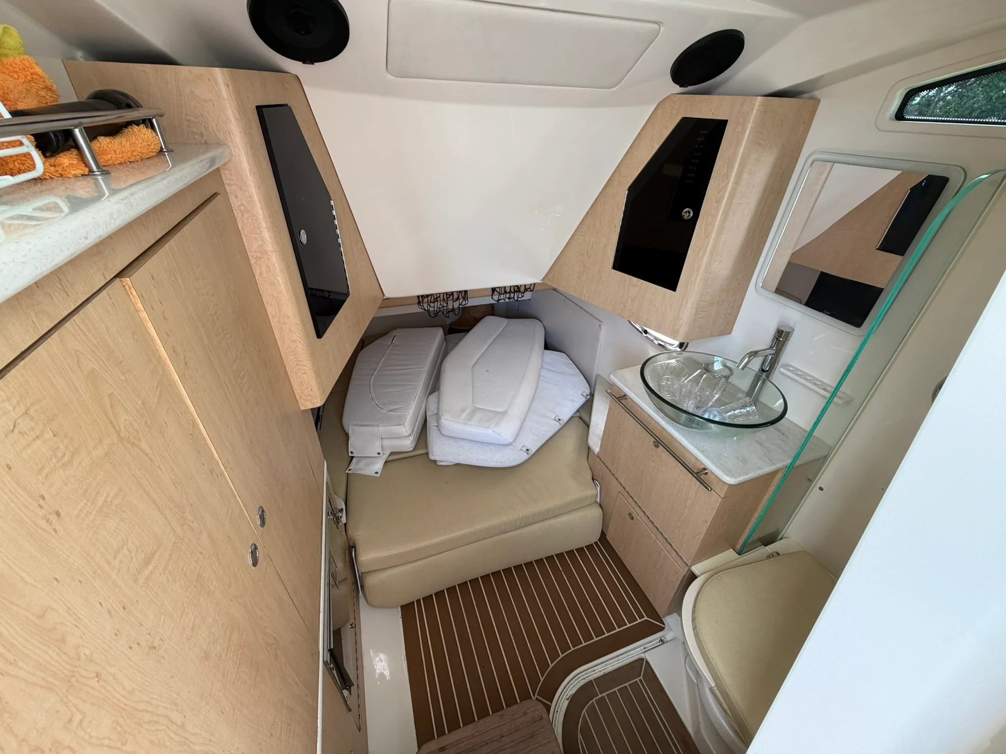 2016 Boston Whaler 370 OUTRAGE Image Thumbnail #20