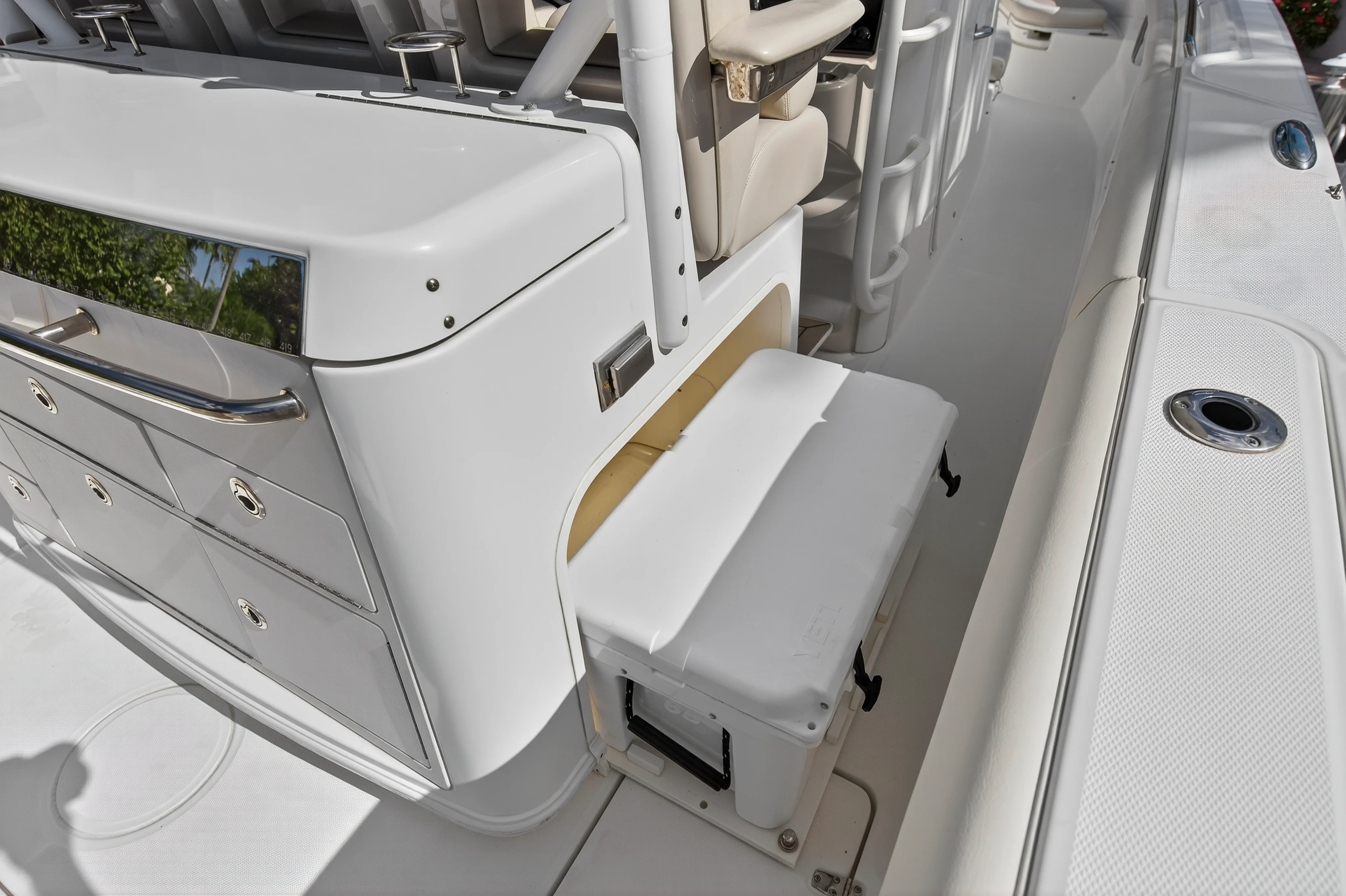 2018 Boston Whaler 350 OUTRAGE Image Thumbnail #59