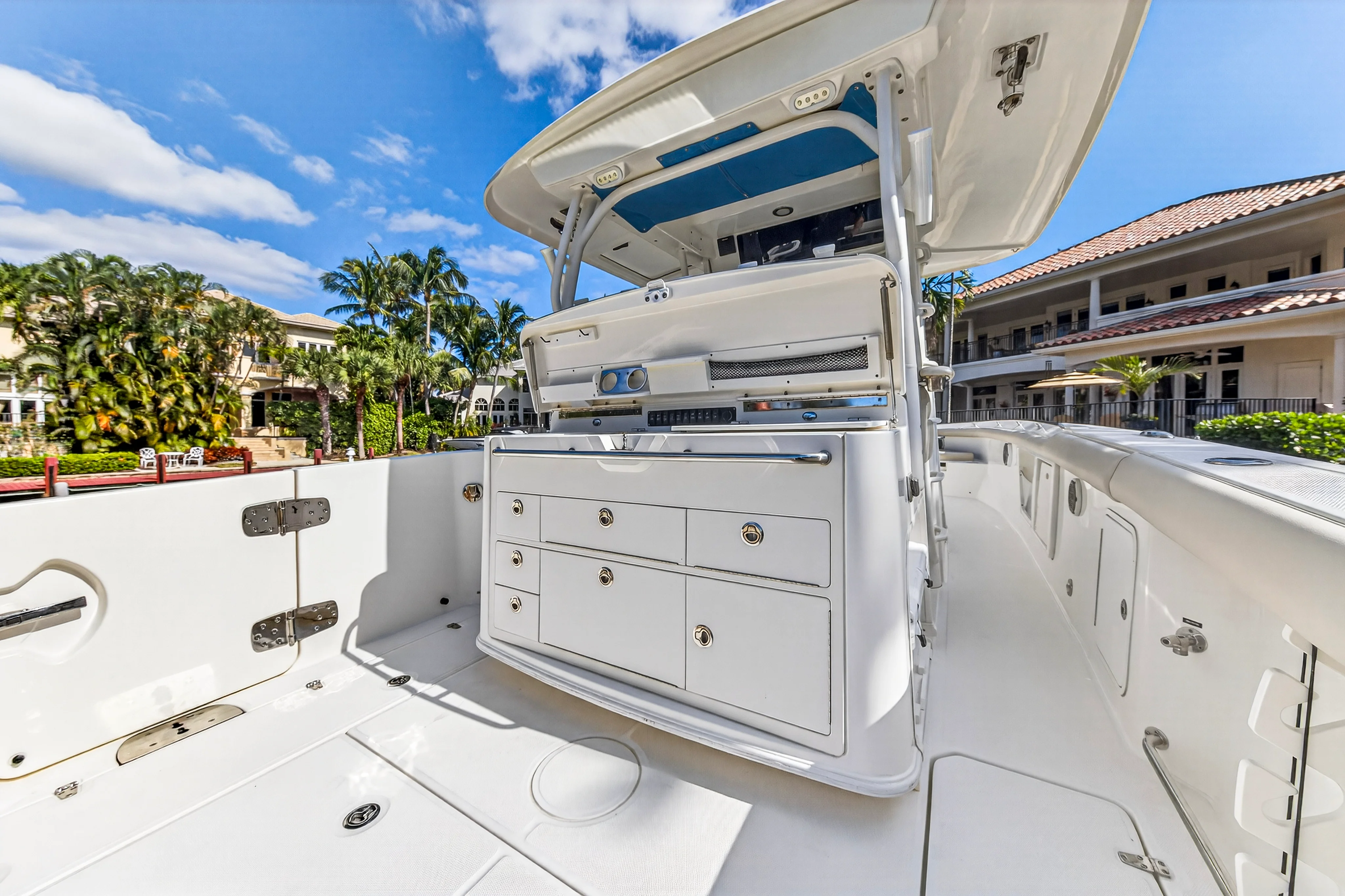 2018 Boston Whaler 350 OUTRAGE Image Thumbnail #16