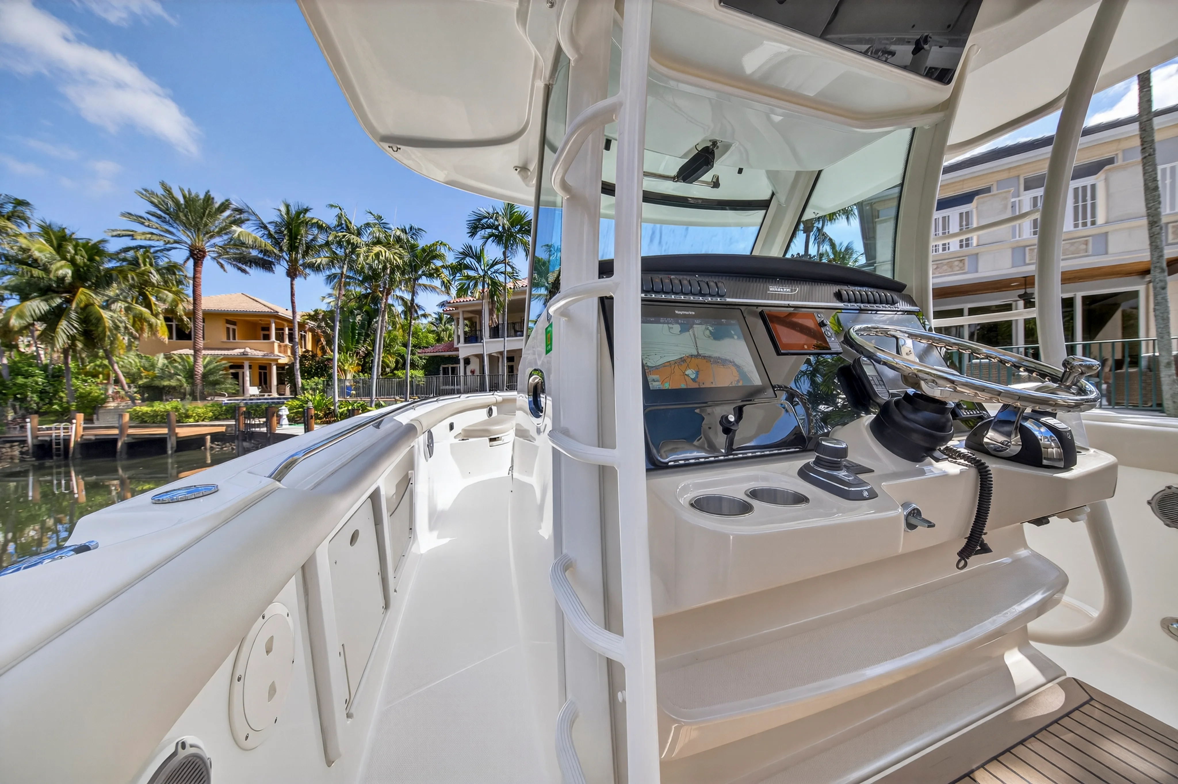 2018 Boston Whaler 350 OUTRAGE Image Thumbnail #33