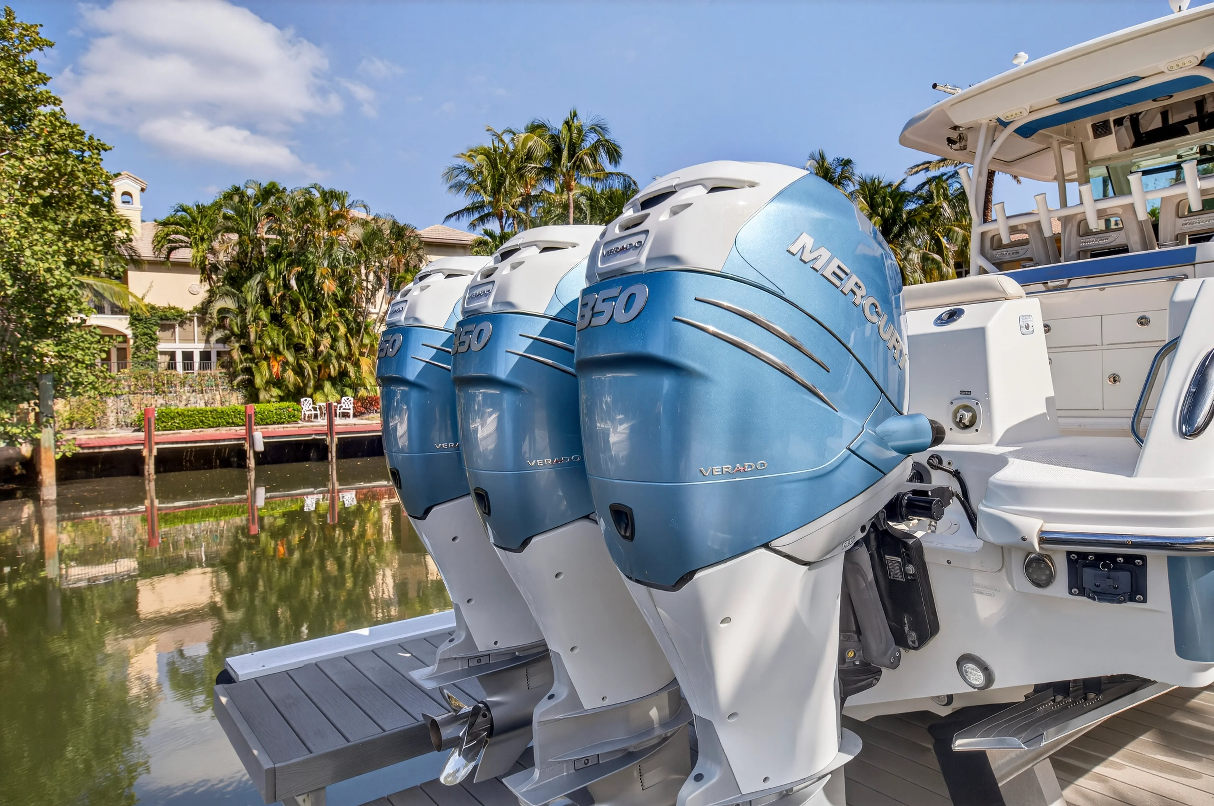 2018 Boston Whaler 350 OUTRAGE Image Thumbnail #7