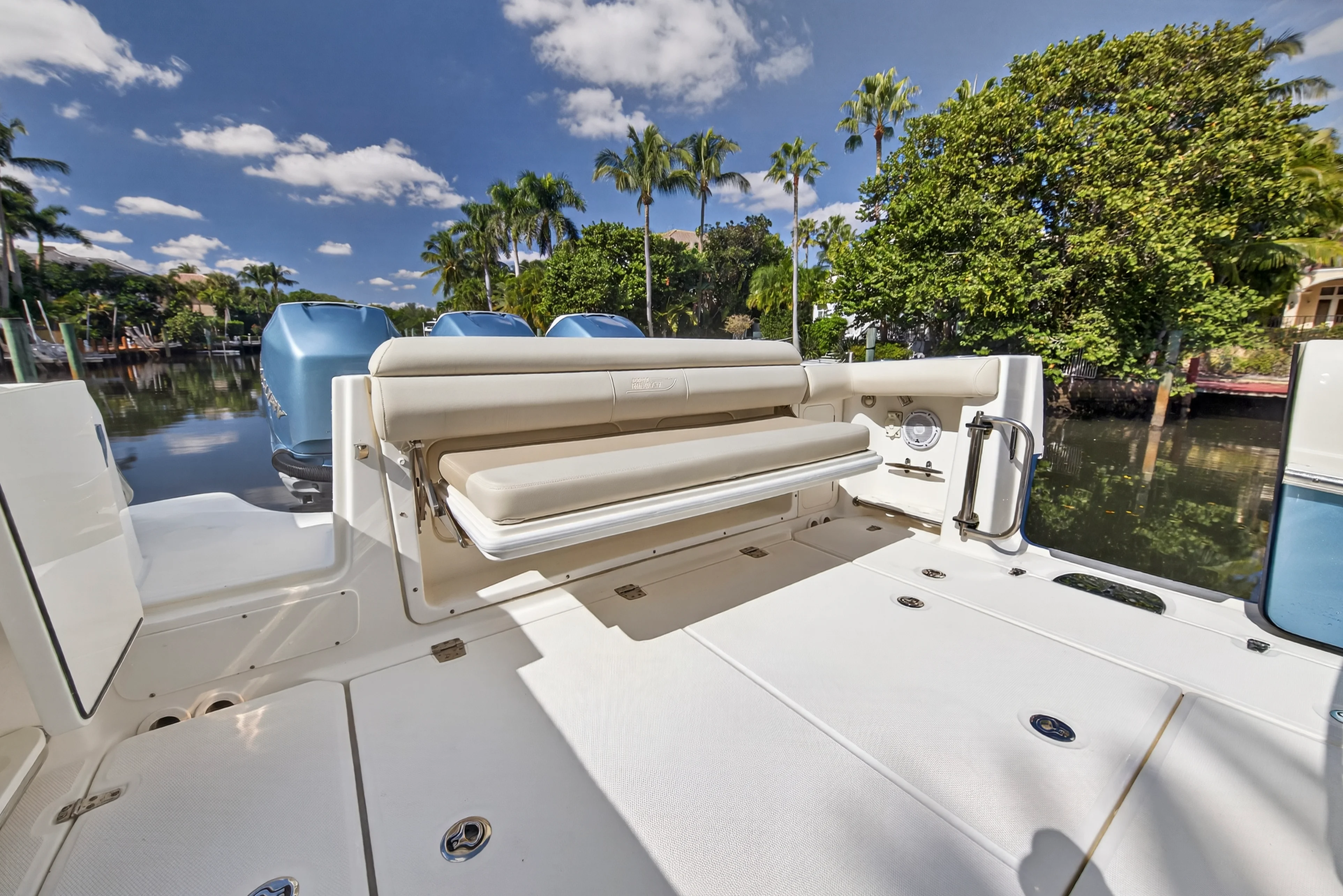 2018 Boston Whaler 350 OUTRAGE Image Thumbnail #11