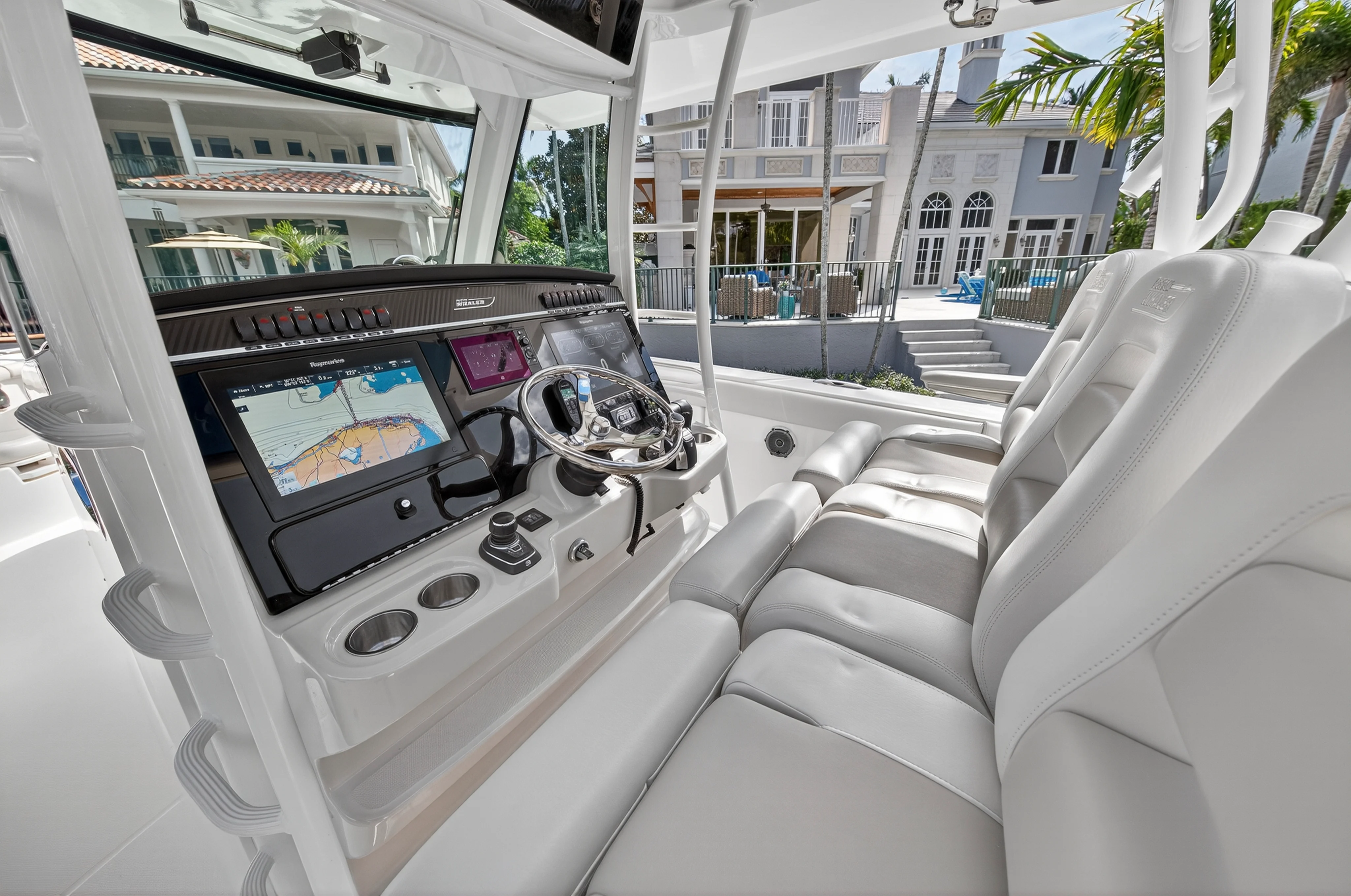 2018 Boston Whaler 350 OUTRAGE Image Thumbnail #53