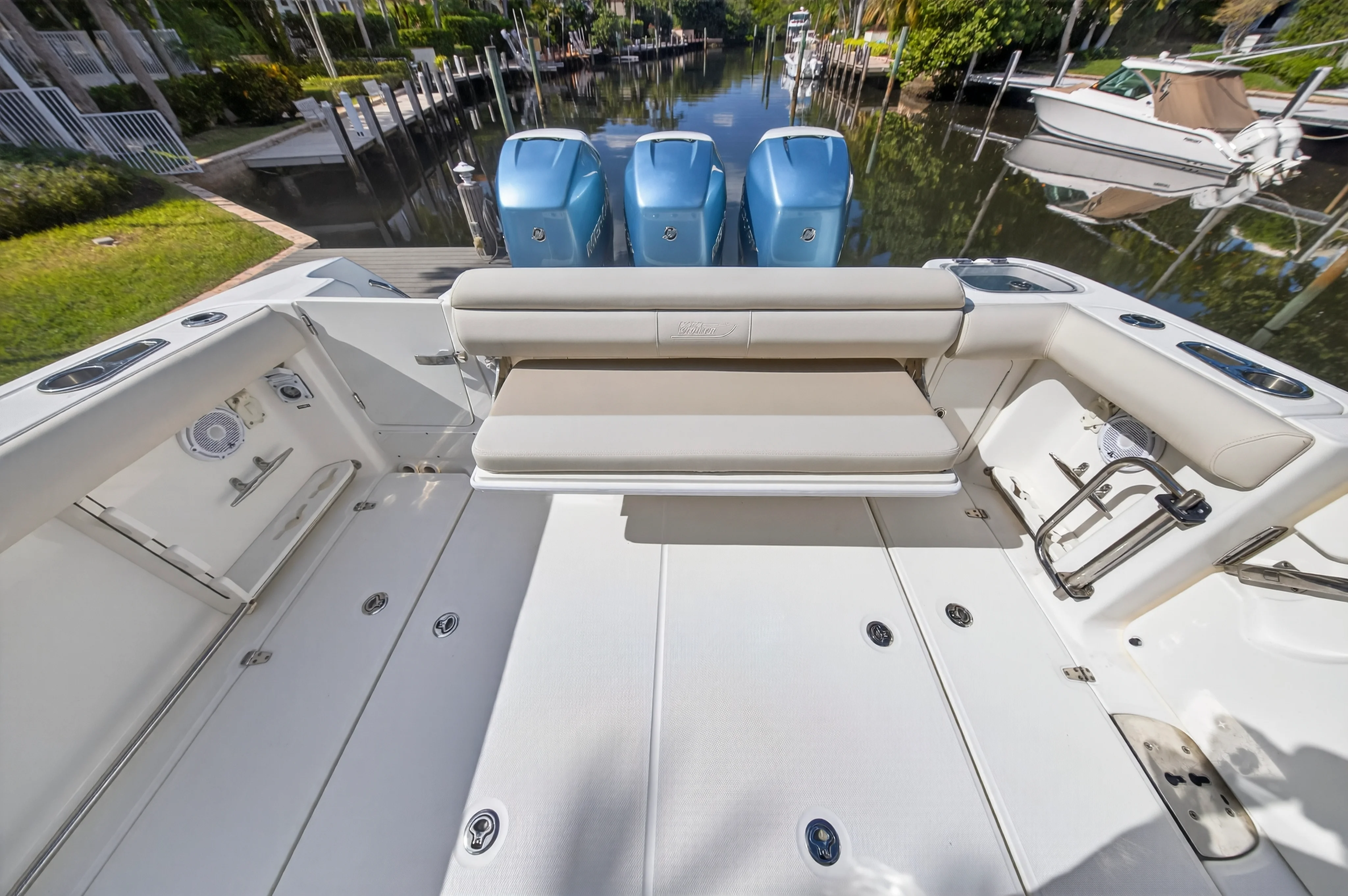 2018 Boston Whaler 350 OUTRAGE Image Thumbnail #10