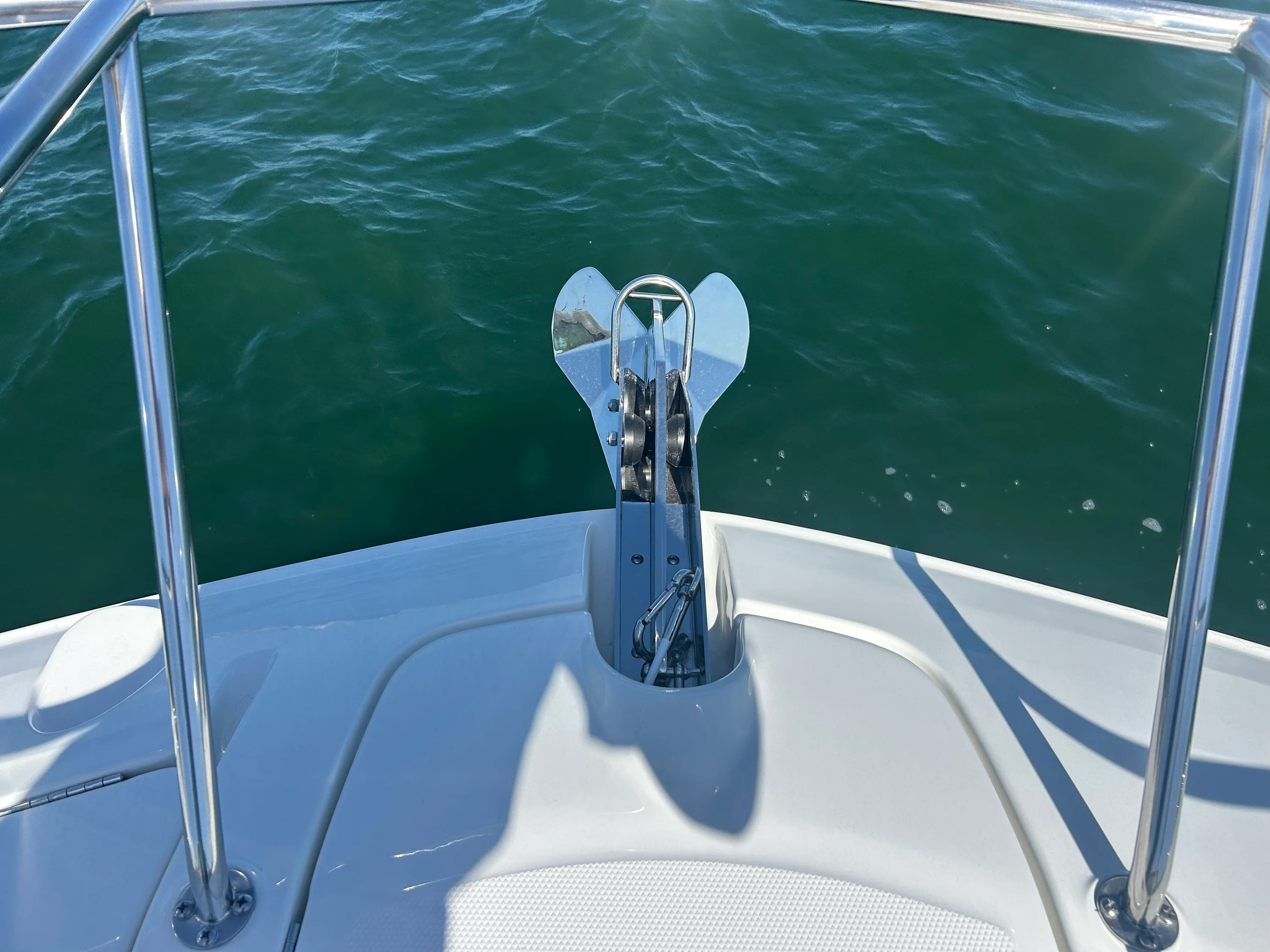 2026 Sea Ray Sundancer 320 Outboard Image Thumbnail #27