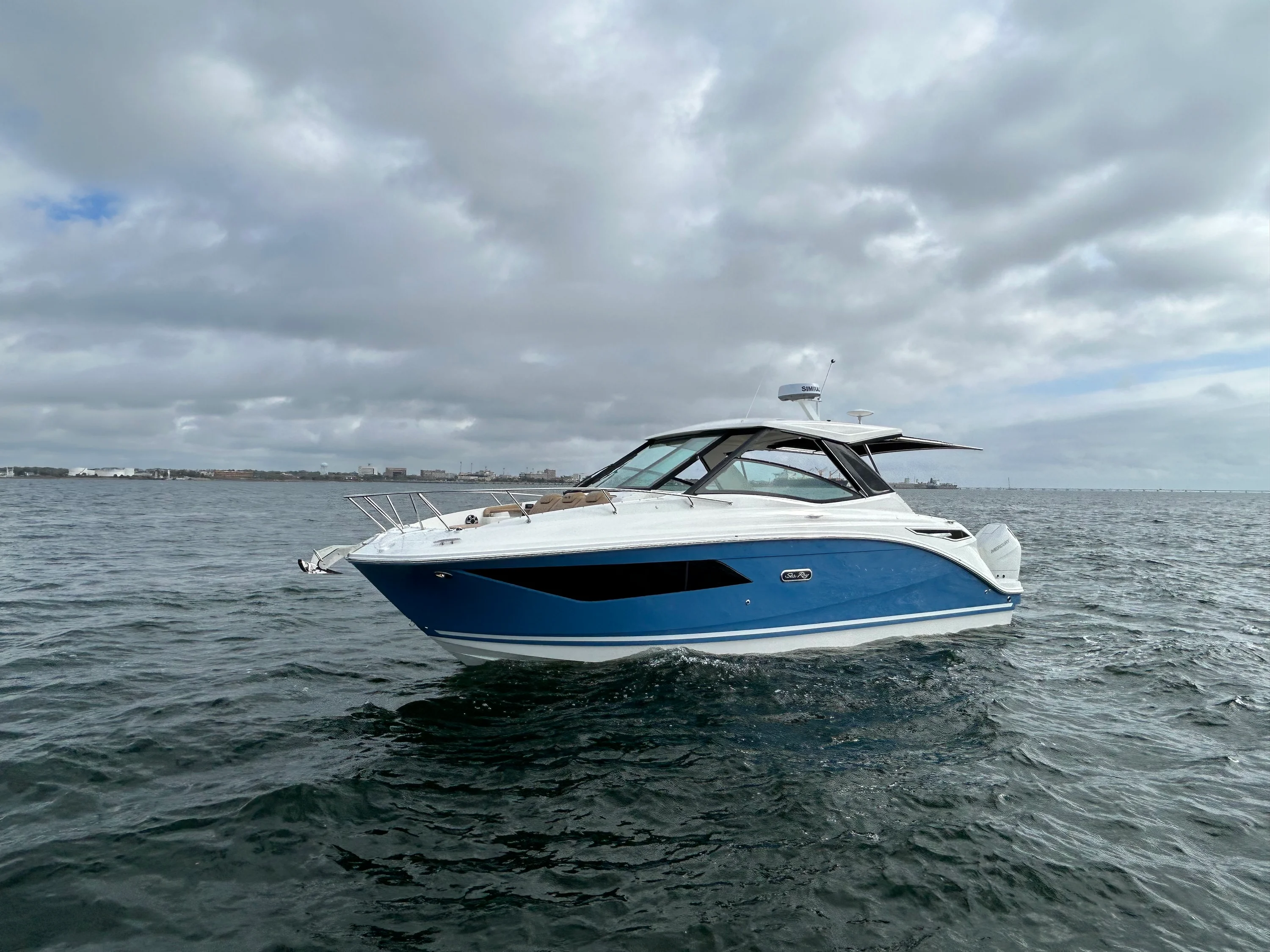 2026 Sea Ray Sundancer 320 Outboard Image Thumbnail #2