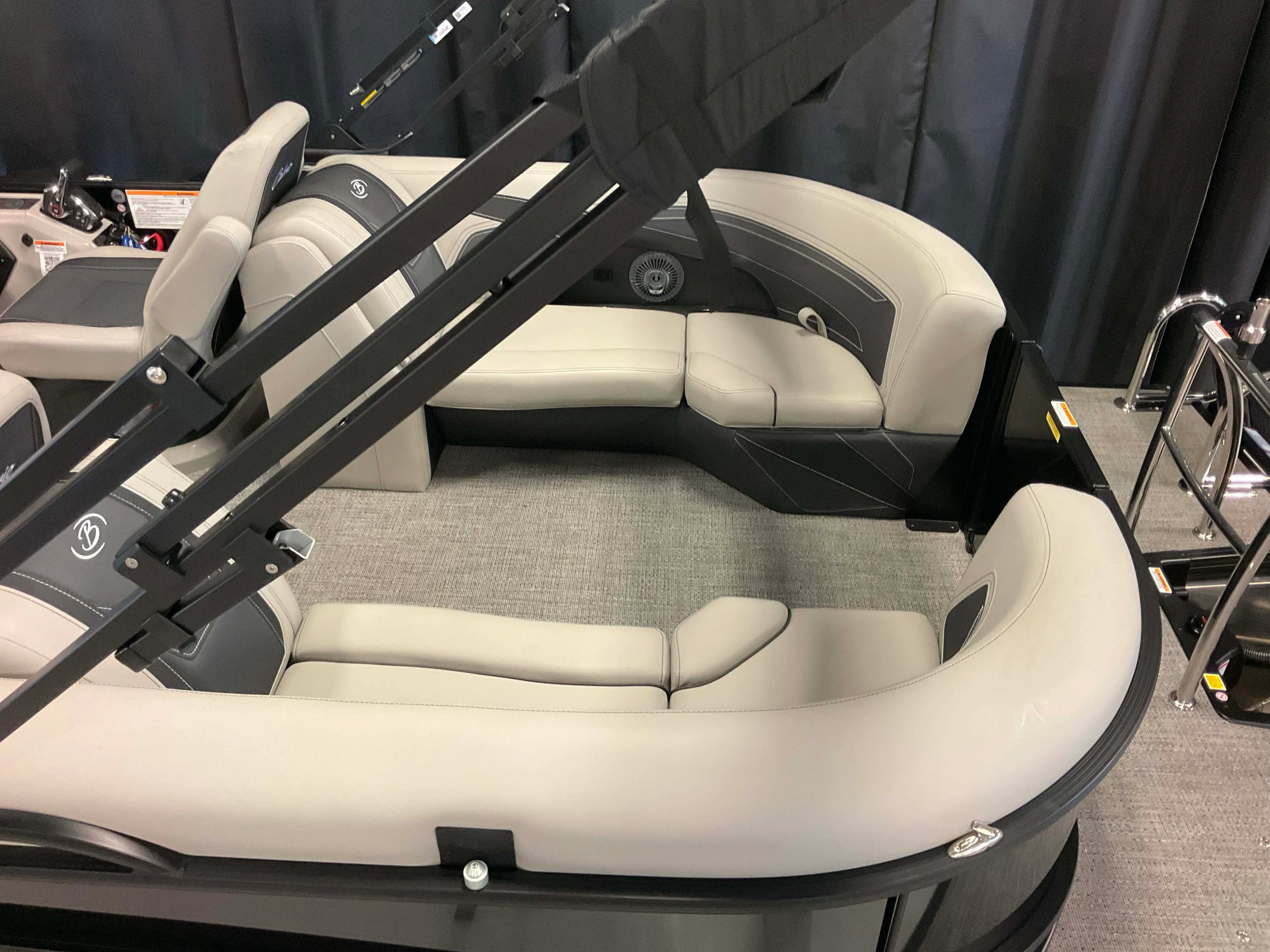 2026 Barletta Cabrio 22 QC Image Thumbnail #7