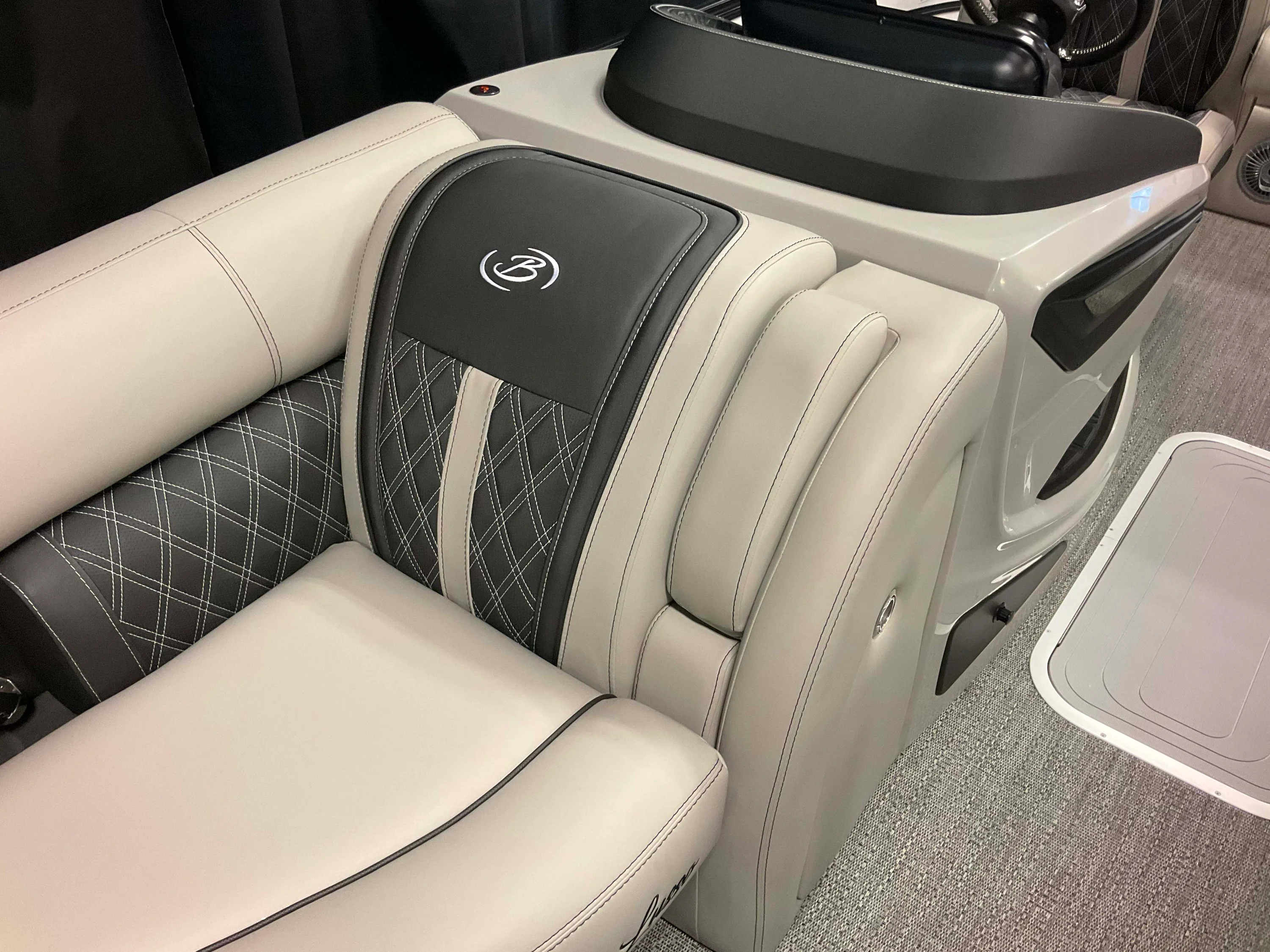 2026 Barletta Lusso 23 UC Image Thumbnail #24