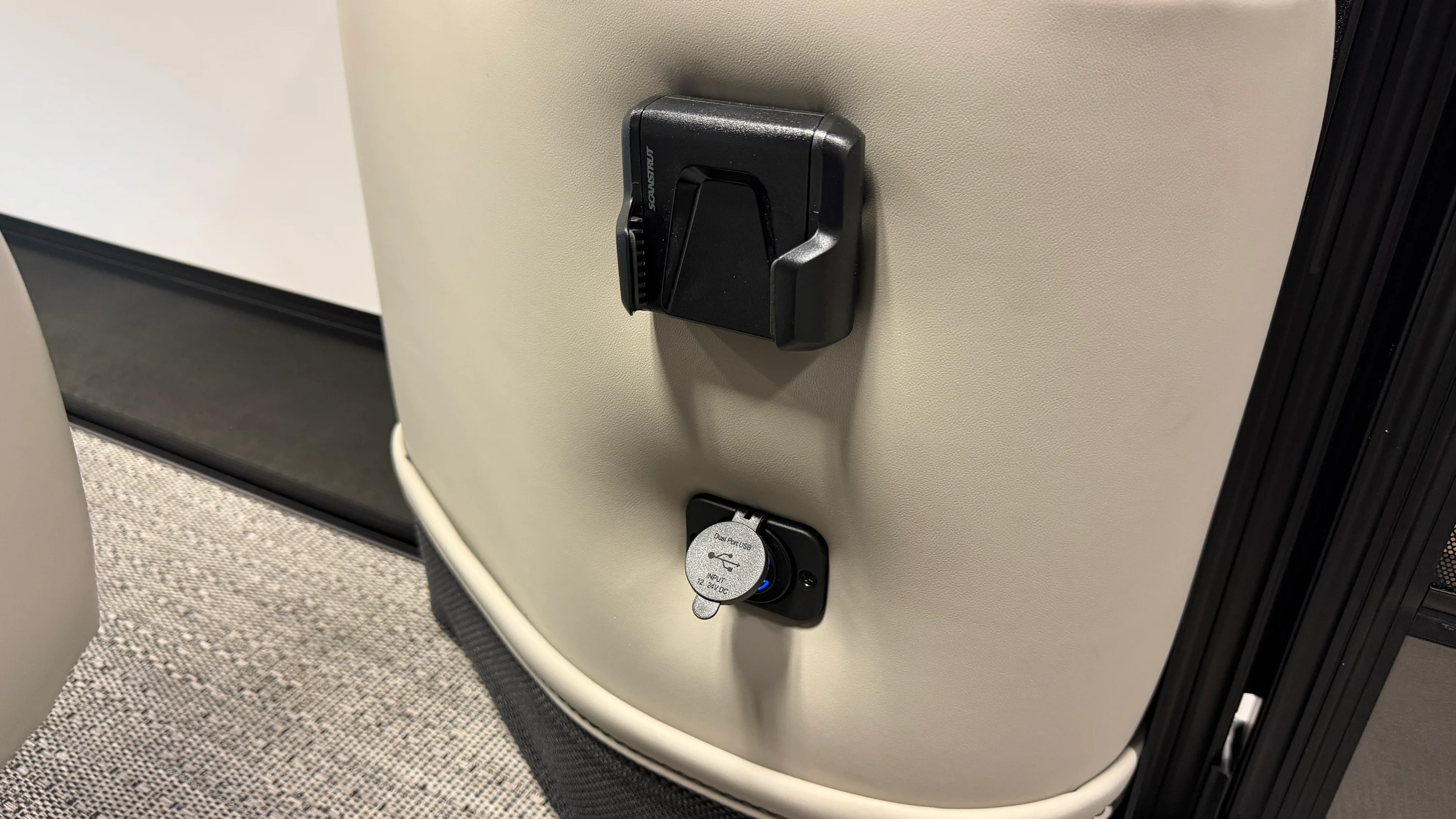 2026 Barletta Lusso 25 UC Image Thumbnail #48