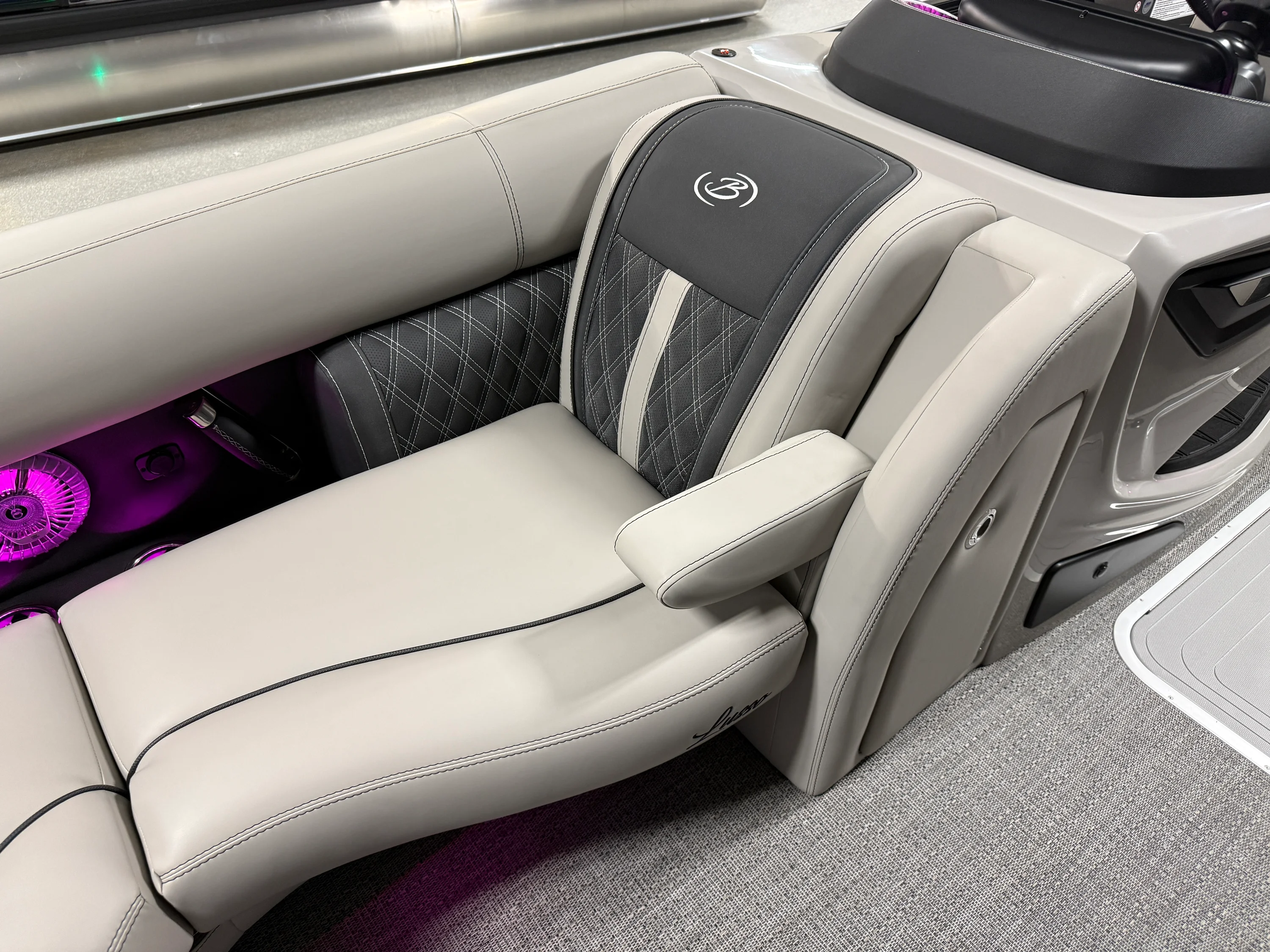 2026 Barletta Lusso 23 UC Image Thumbnail #26