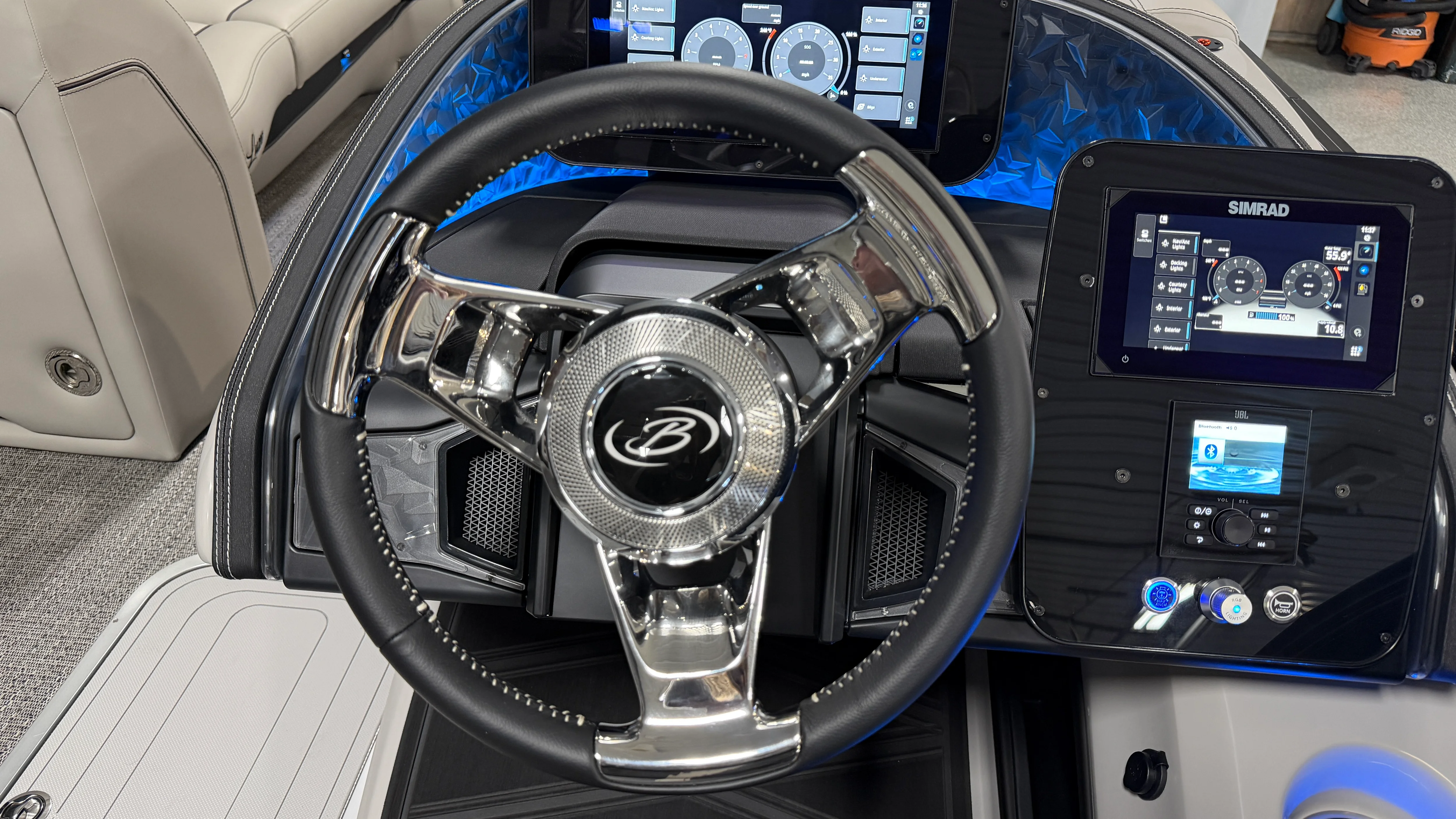 2026 Barletta Lusso 25 UC Image Thumbnail #60