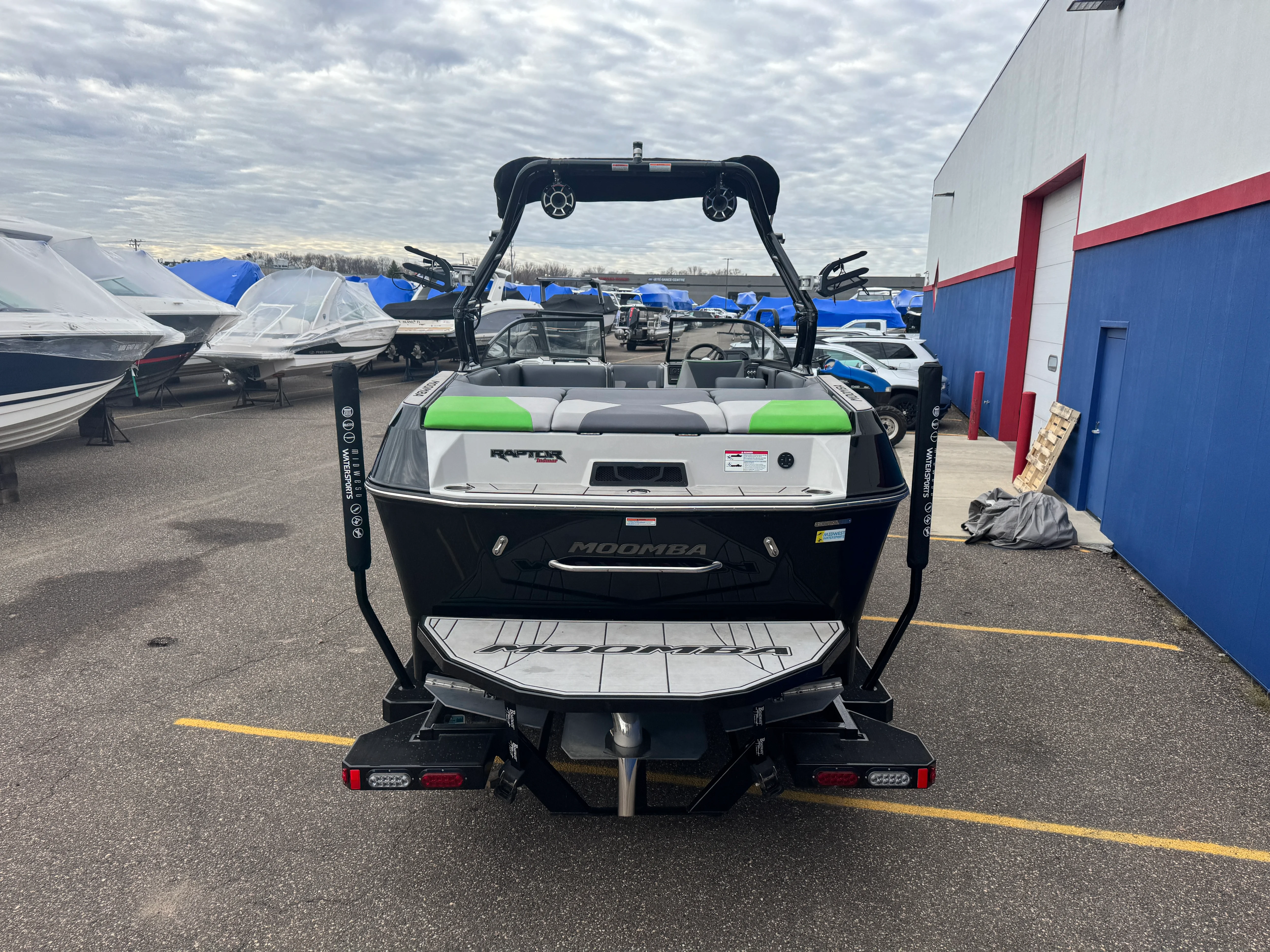 2019 Moomba MAX Image Thumbnail #3