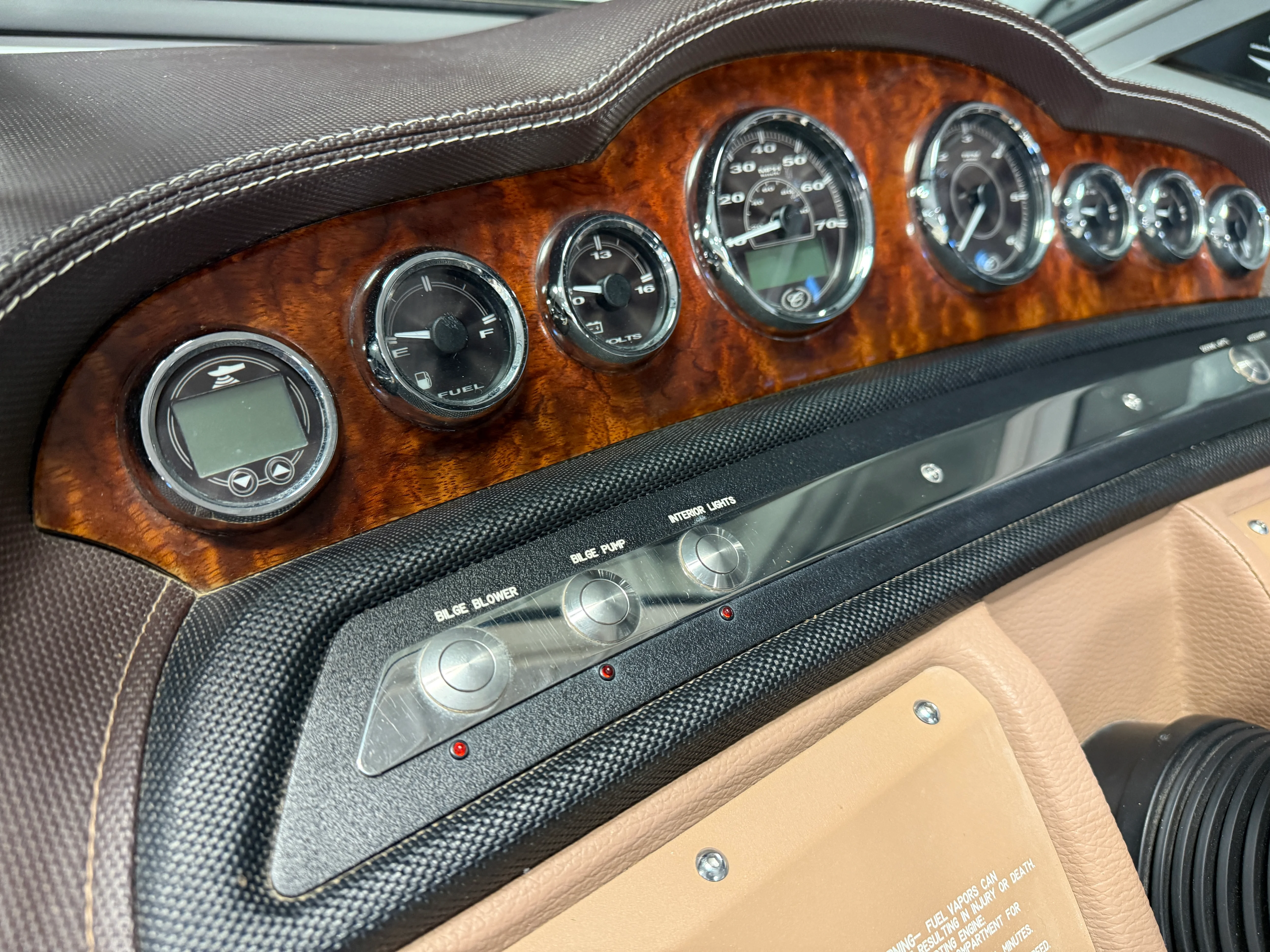 2011 Cobalt 242 Image Thumbnail #40