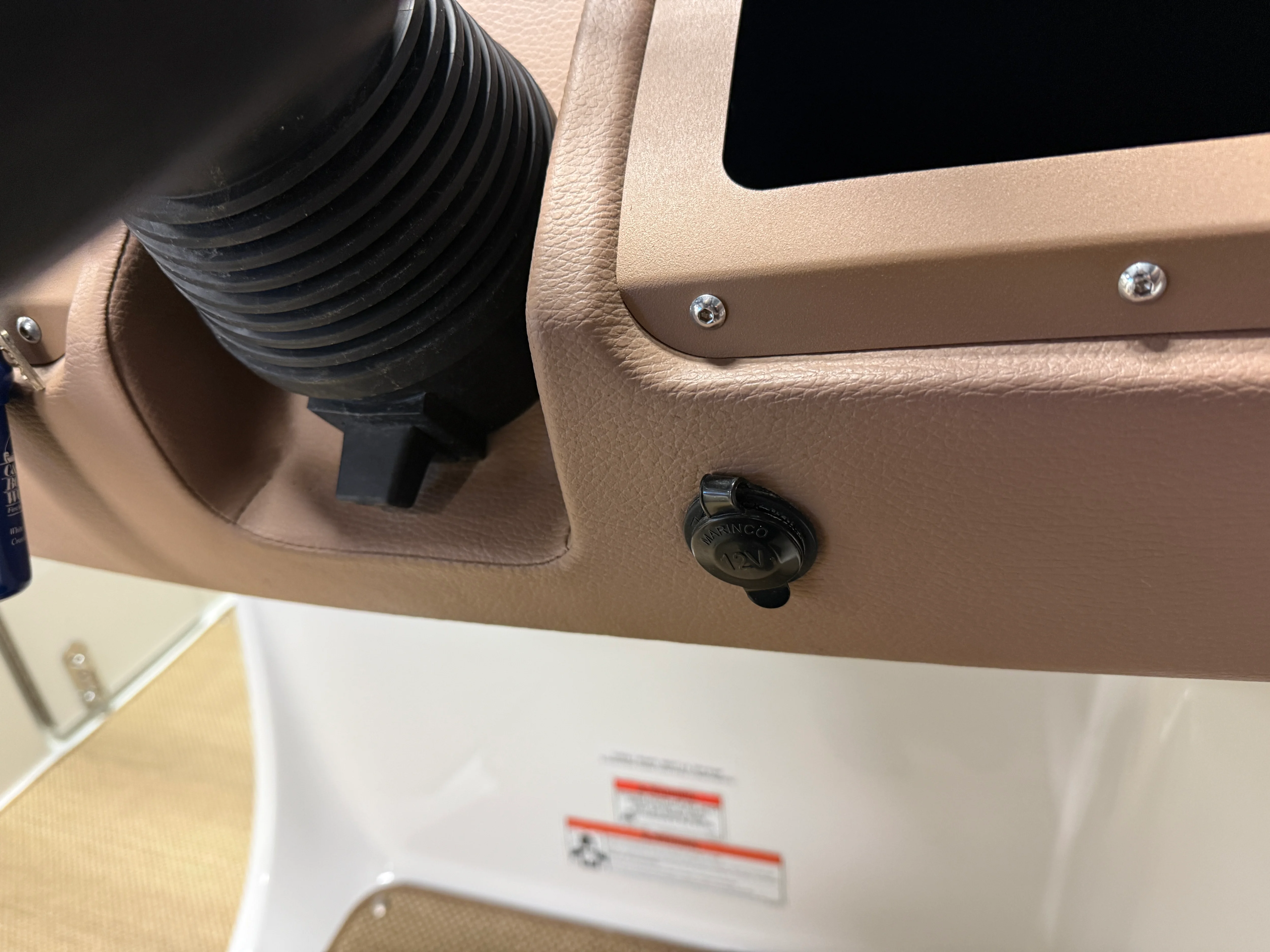 2011 Cobalt 242 Image Thumbnail #43