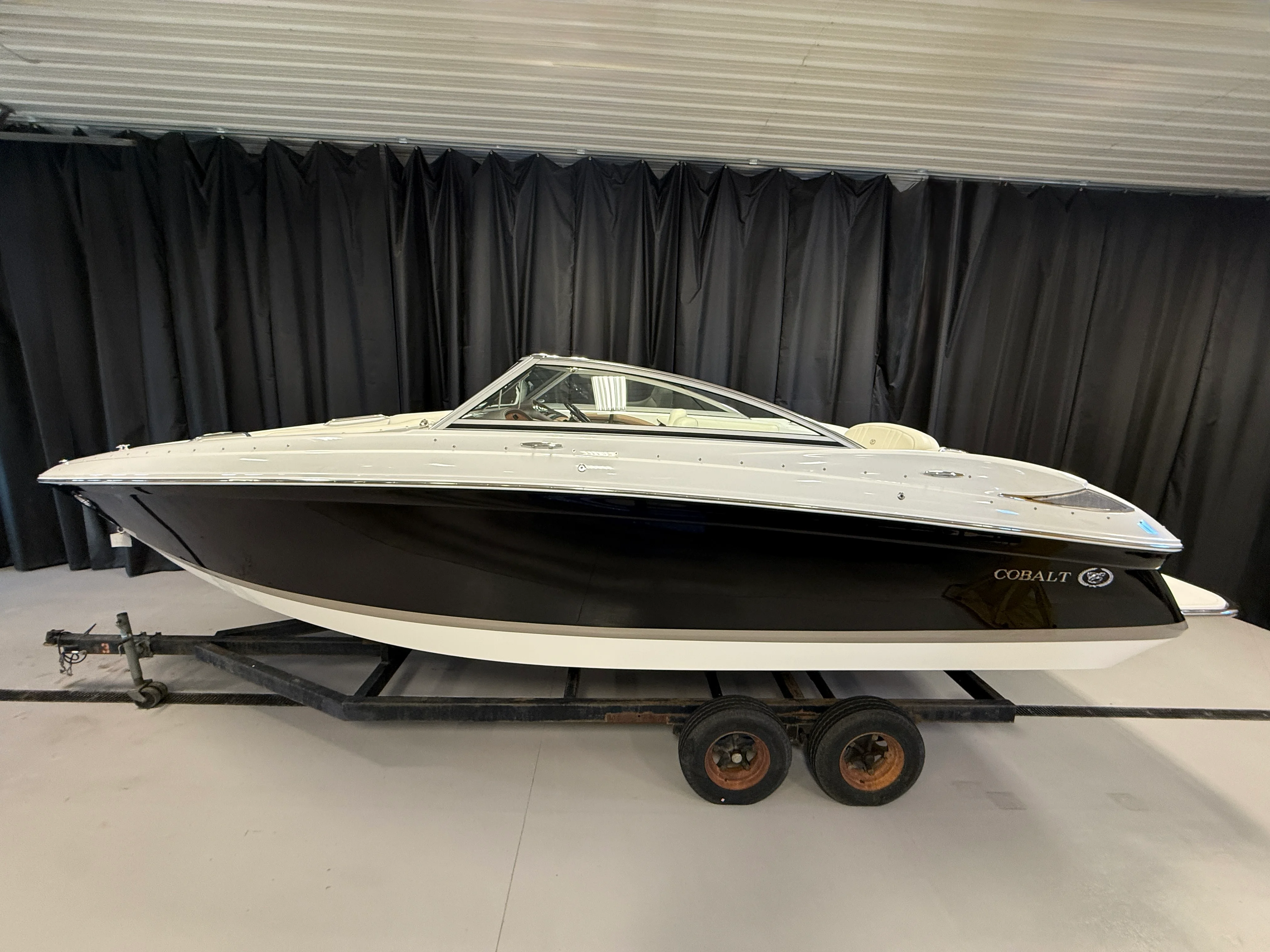 2011 Cobalt 242 Image Thumbnail #2