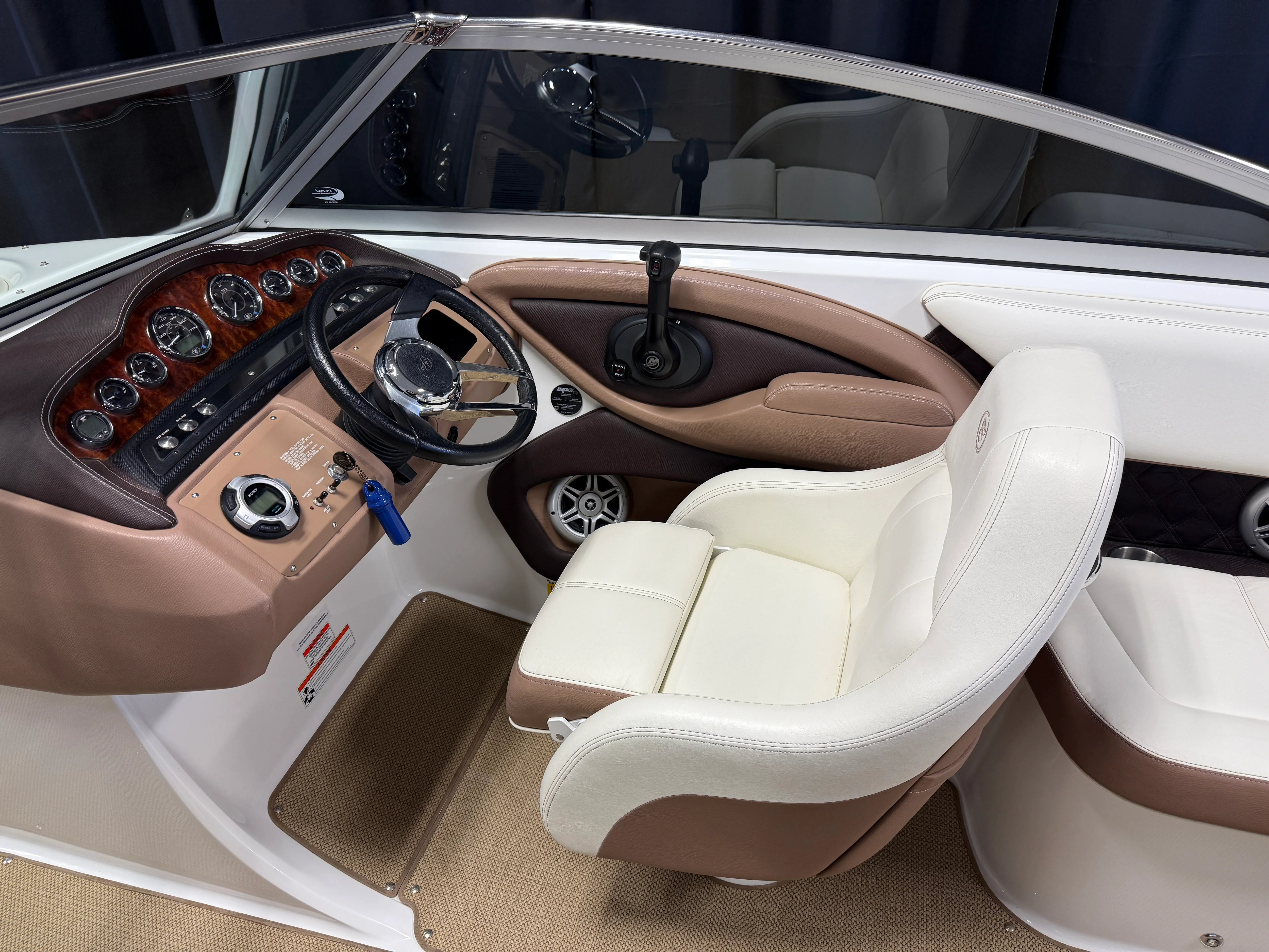 2011 Cobalt 242 Image Thumbnail #34