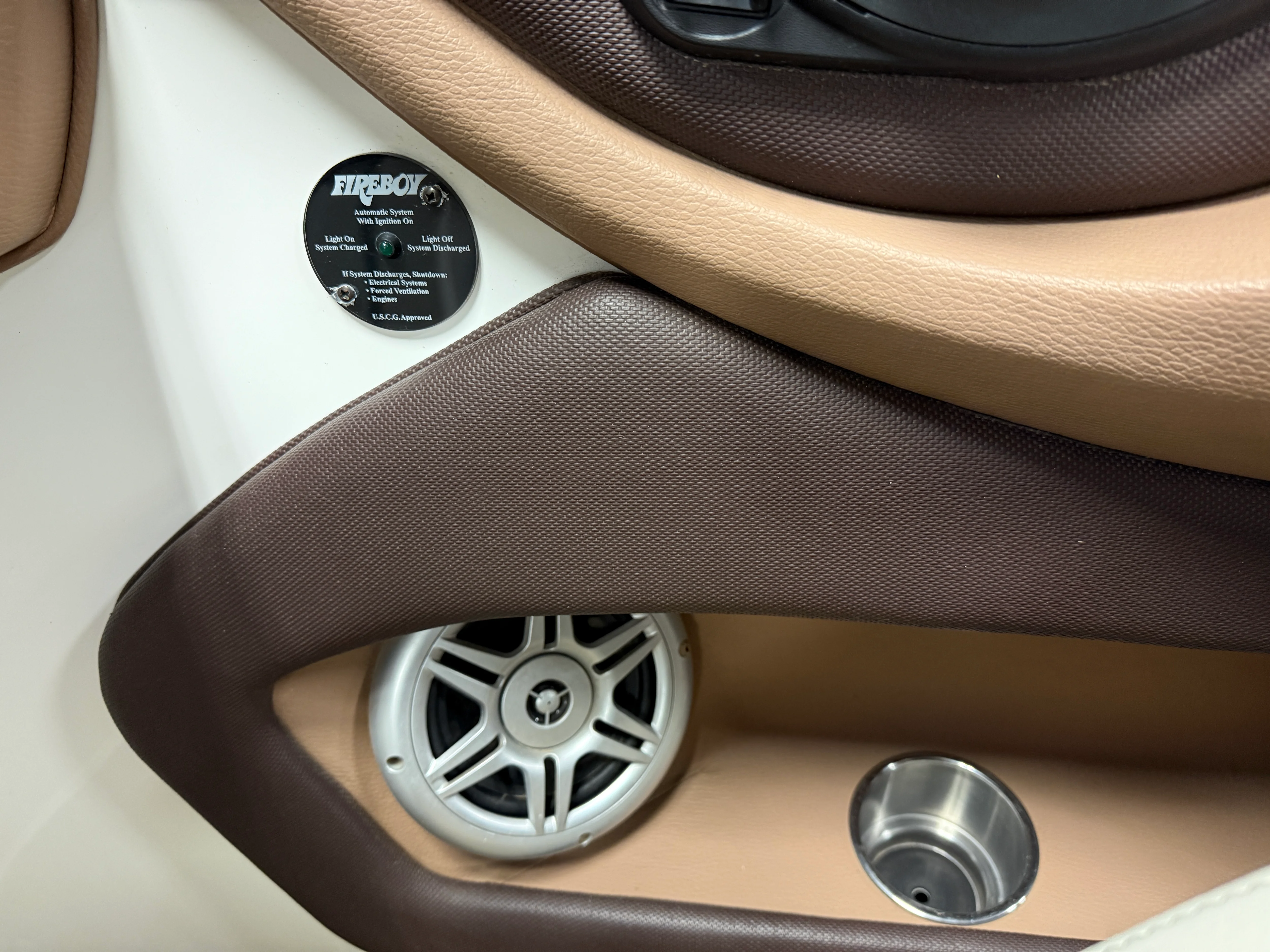 2011 Cobalt 242 Image Thumbnail #45