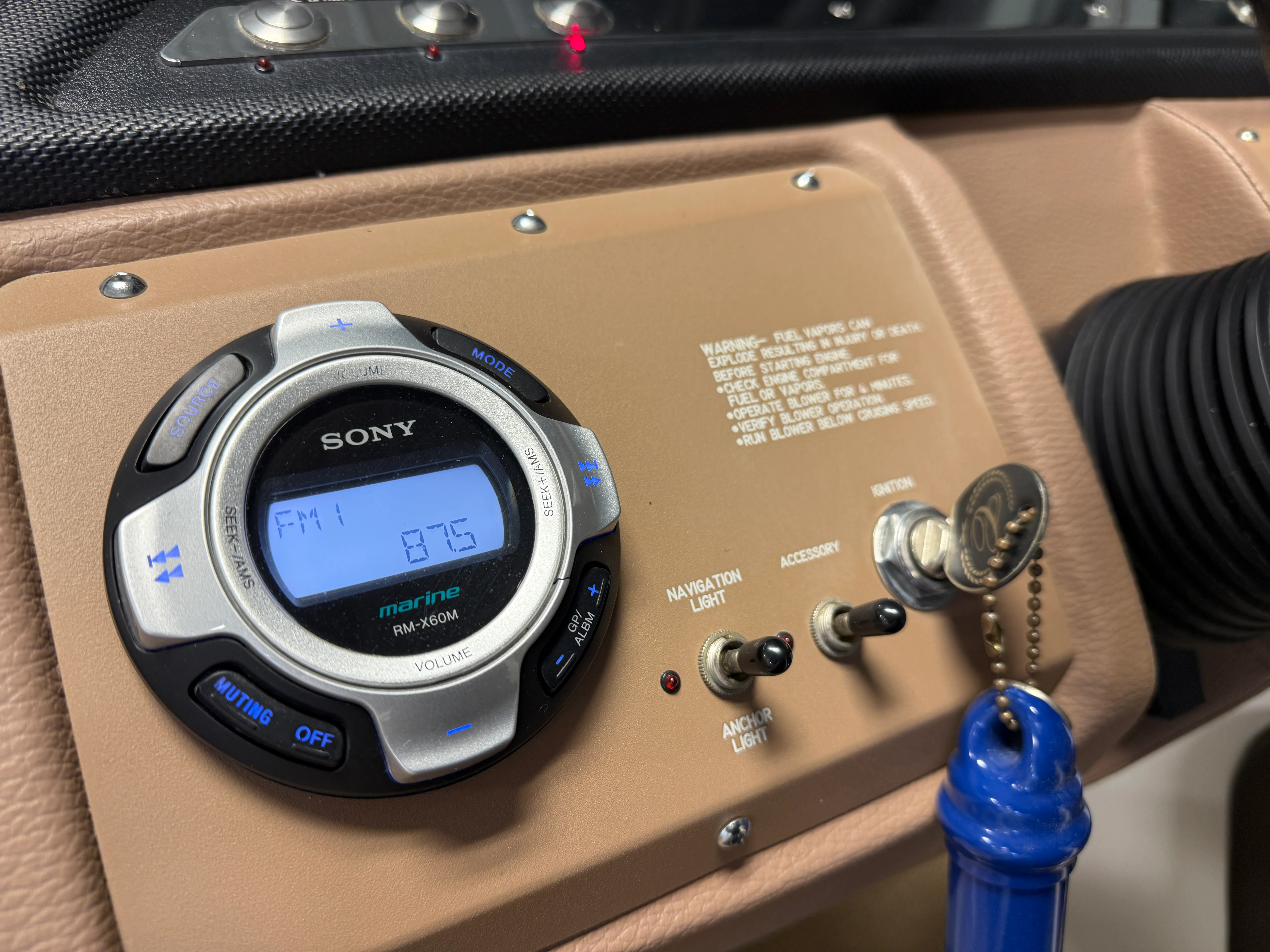 2011 Cobalt 242 Image Thumbnail #48