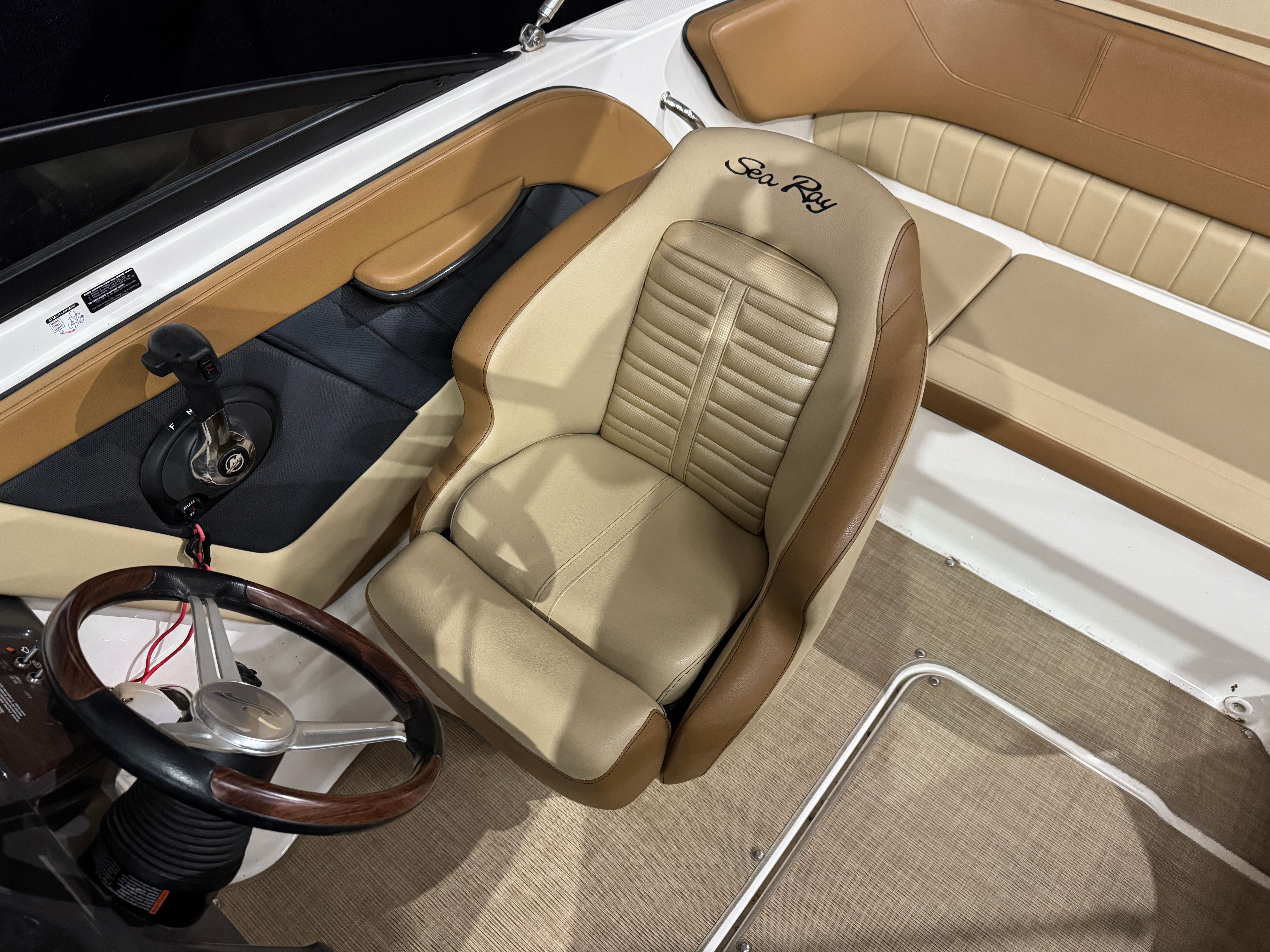 2016 Sea Ray 19 SPX Image Thumbnail #25