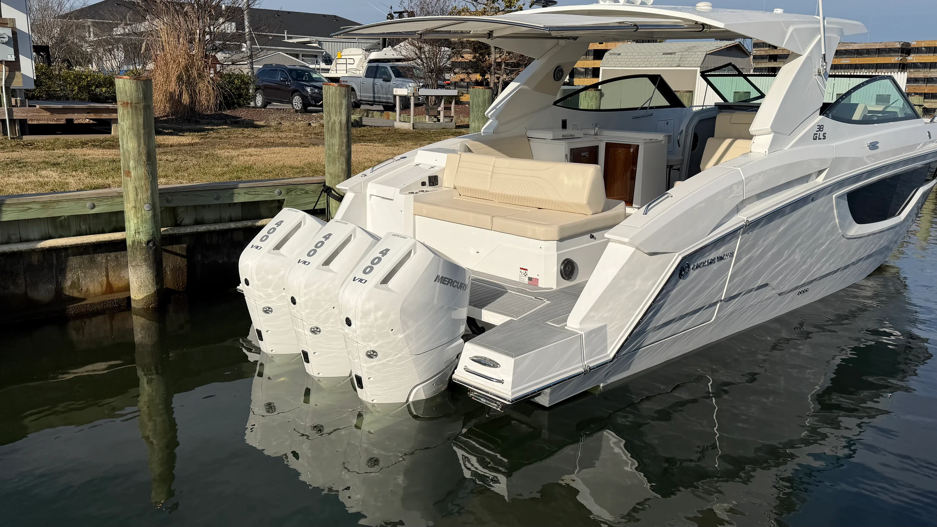 2025 Cruisers Yachts 38 GLS Outboard Image Thumbnail #13