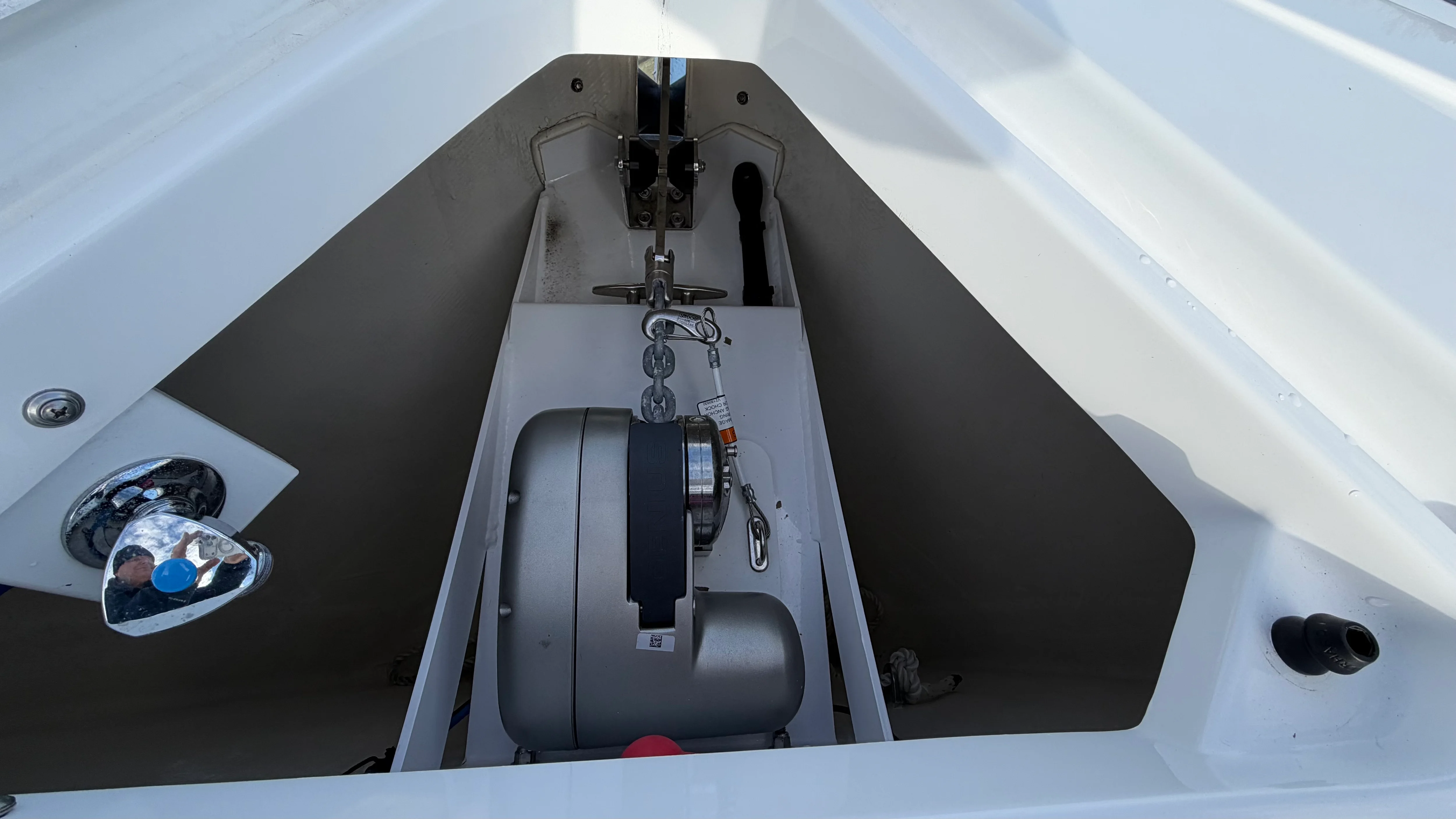 2025 Cruisers Yachts 38 GLS Outboard Image Thumbnail #43