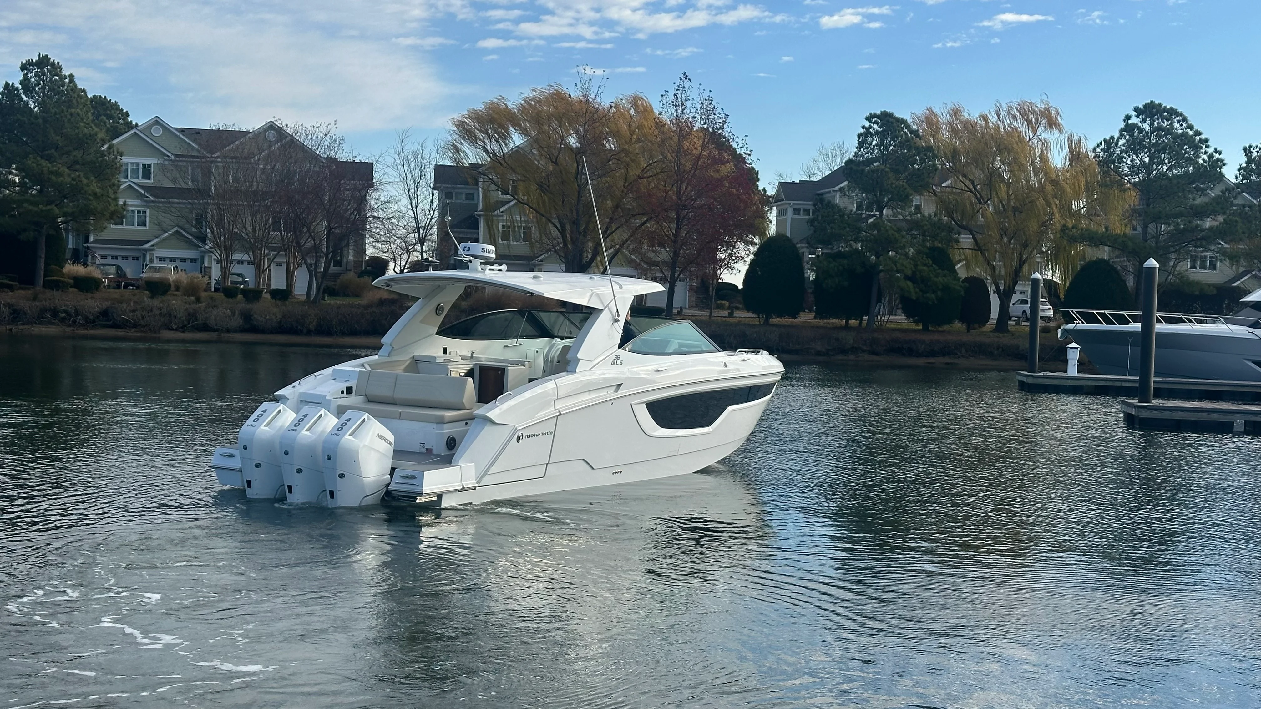 2025 Cruisers Yachts 38 GLS Outboard Image Thumbnail #2