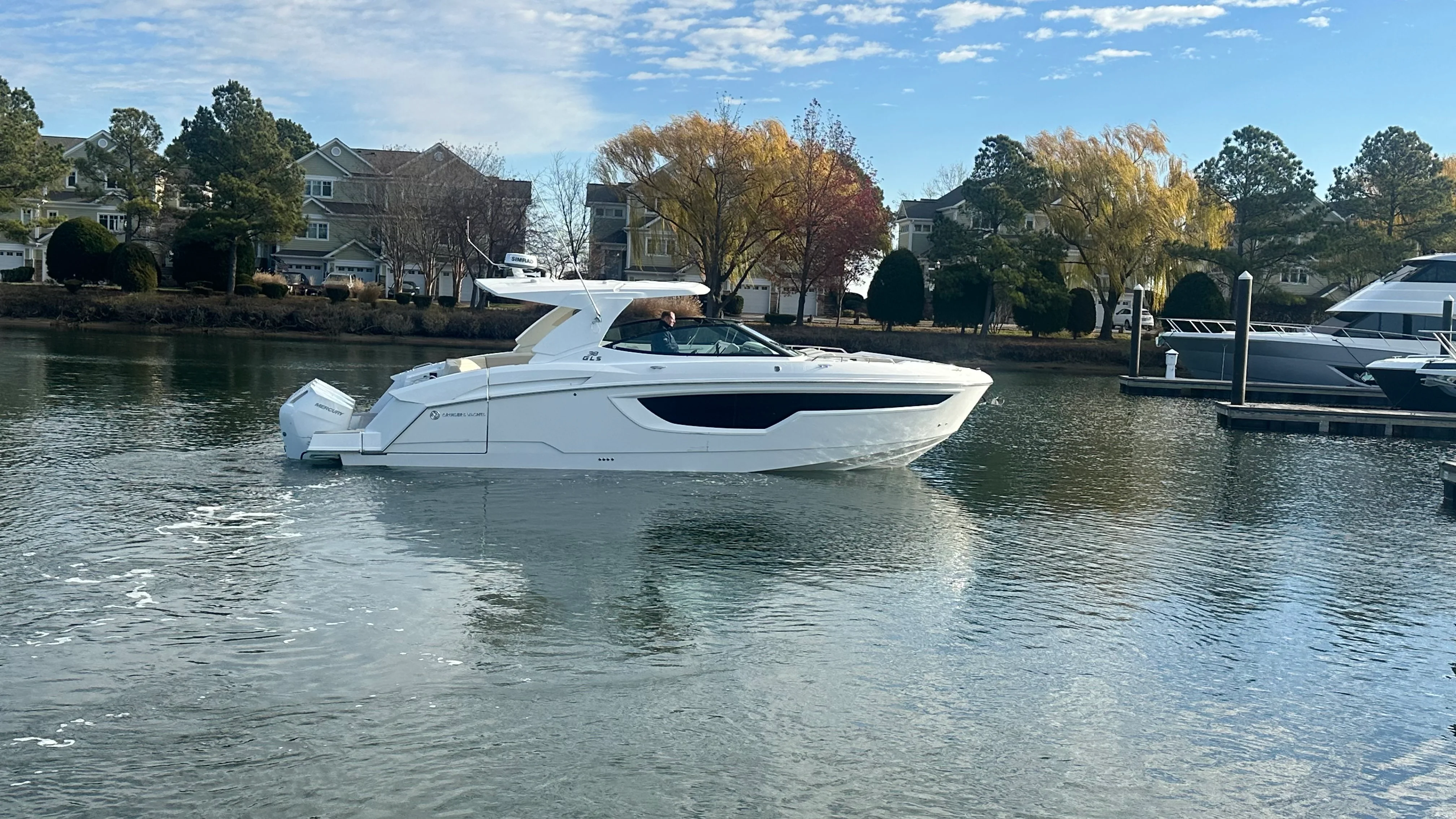 2025 Cruisers Yachts 38 GLS Outboard Image Thumbnail #1