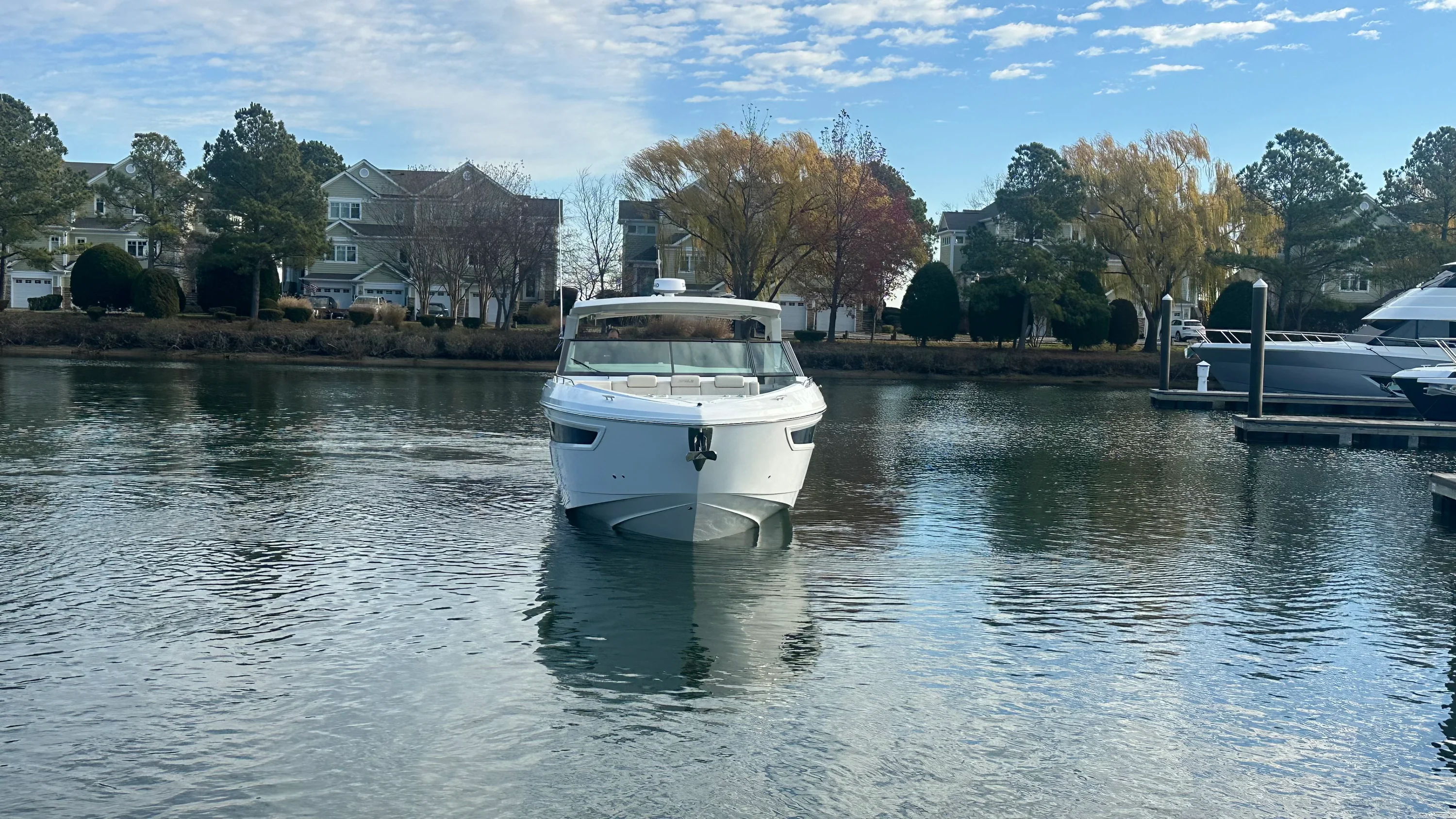 2025 Cruisers Yachts 38 GLS Outboard Image Thumbnail #7